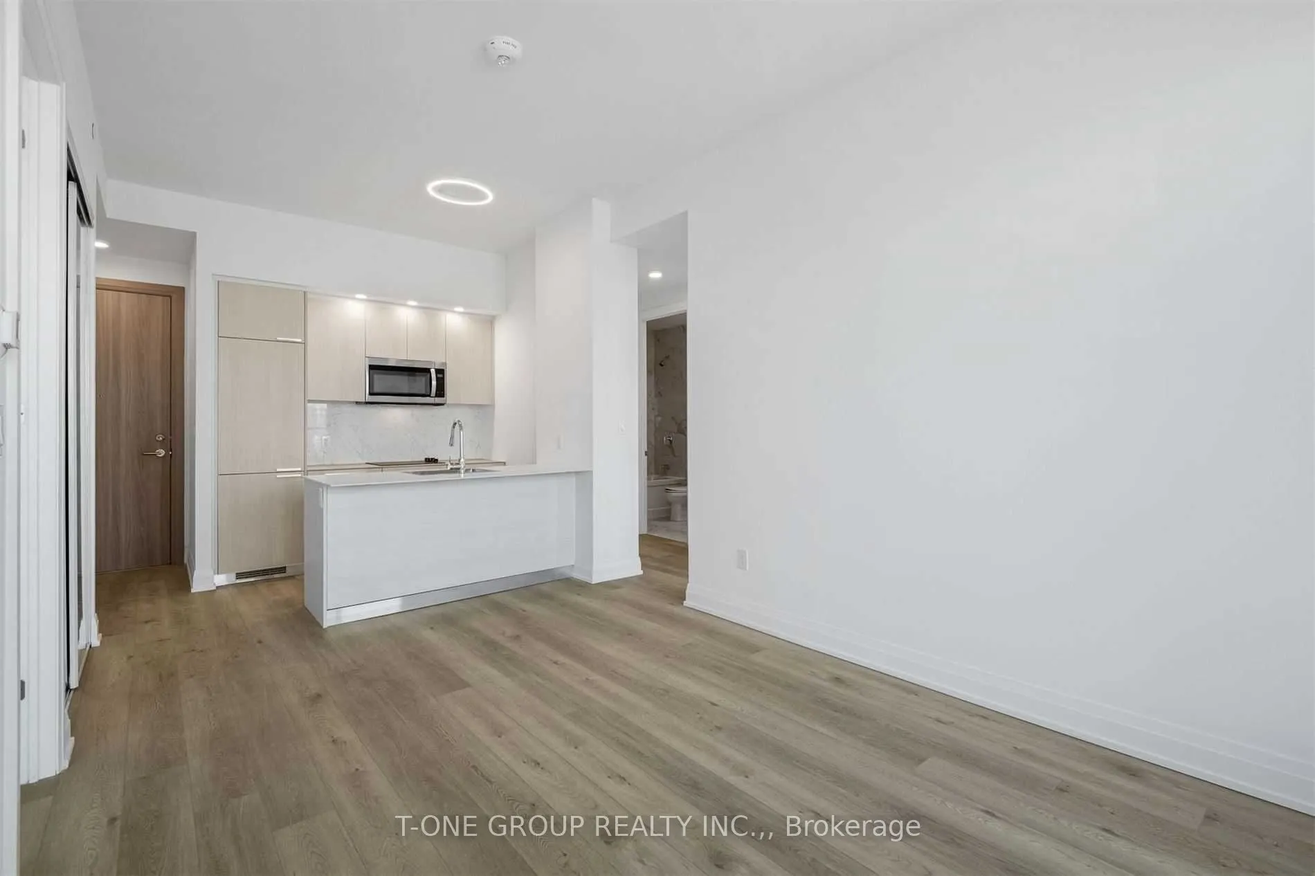 75 Canterbury Place #Ph107