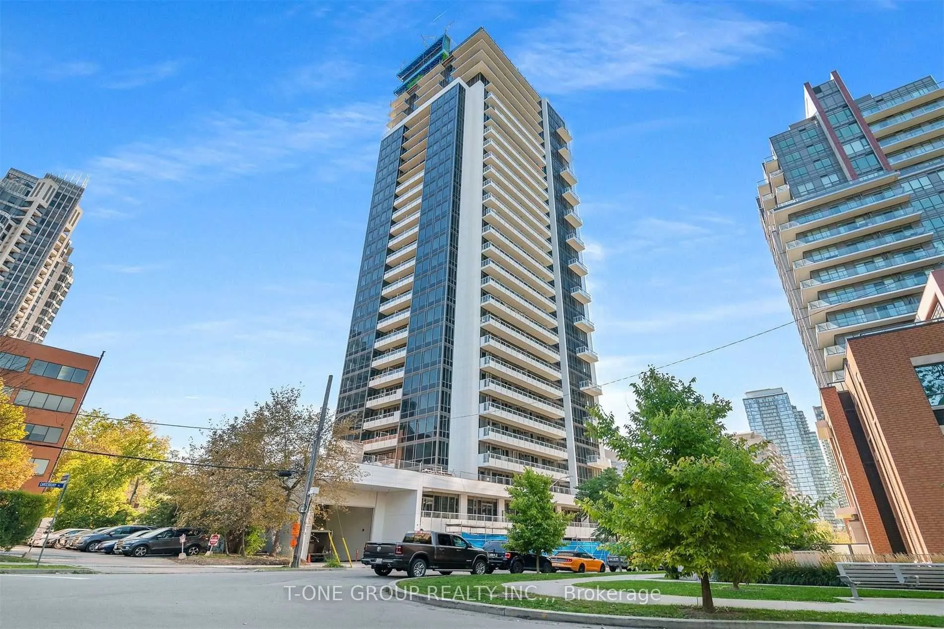 75 Canterbury Place #Ph107