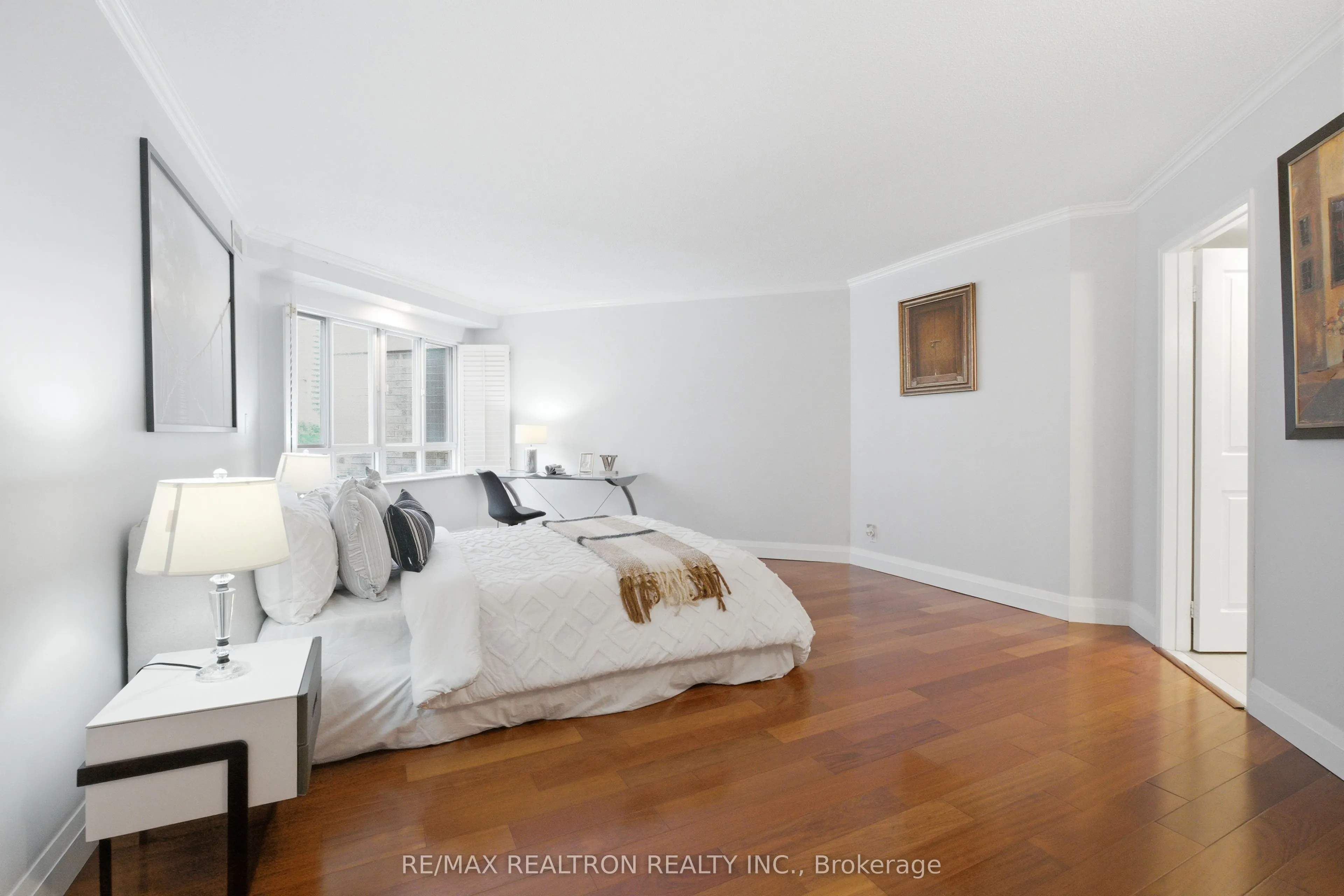 38 Hollywood Avenue #112