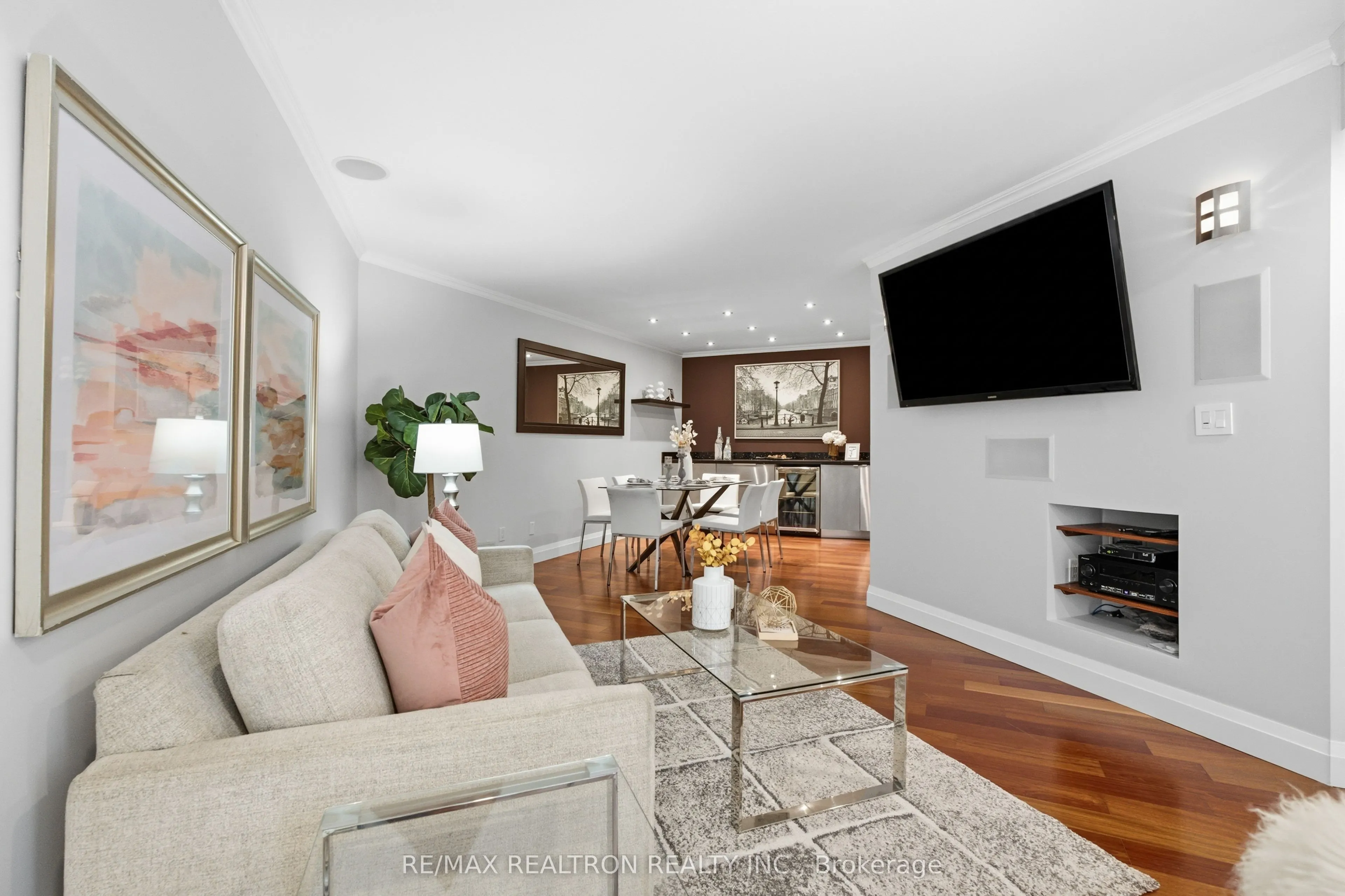 38 Hollywood Avenue #112