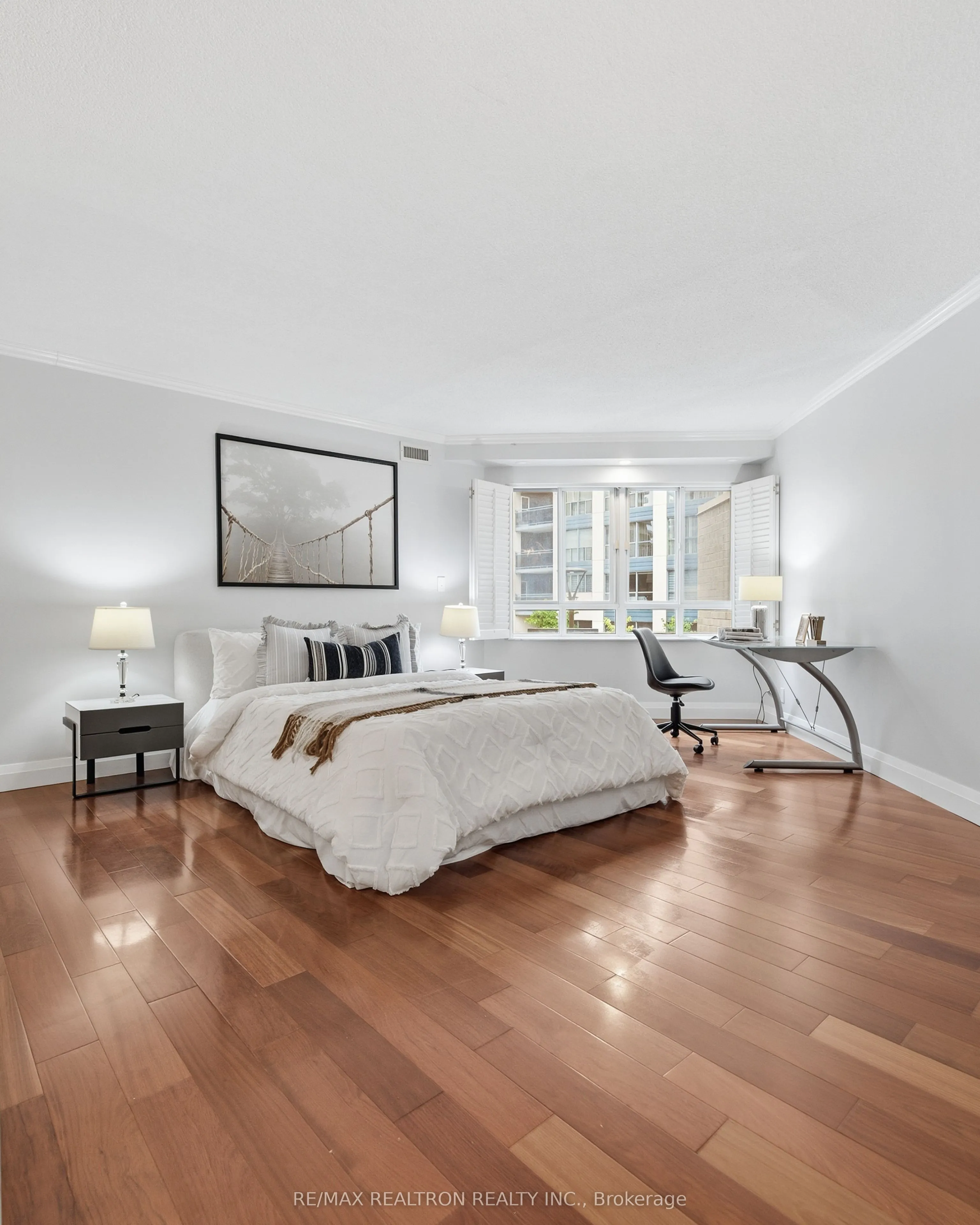 38 Hollywood Avenue #112