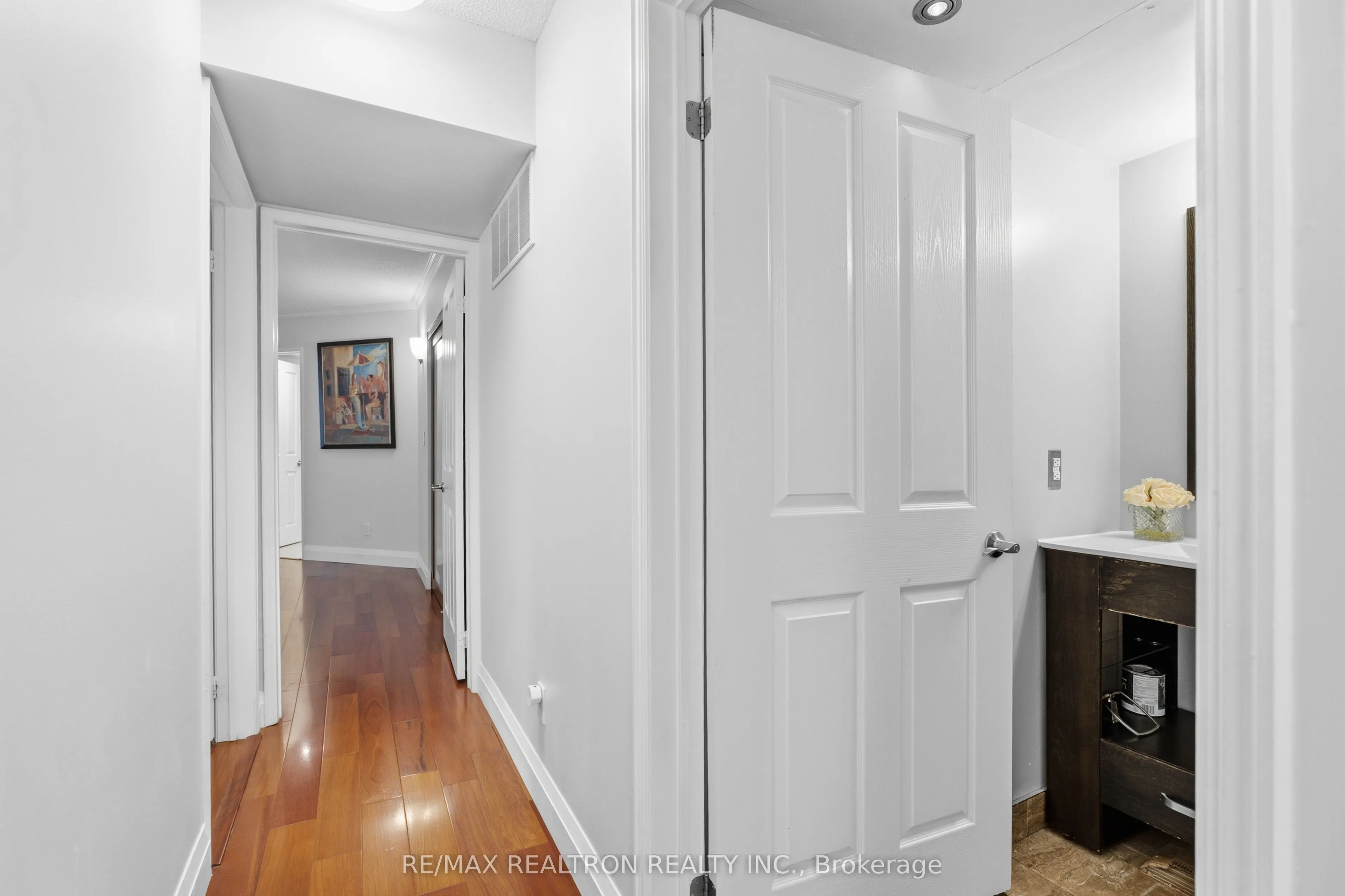 38 Hollywood Avenue #112