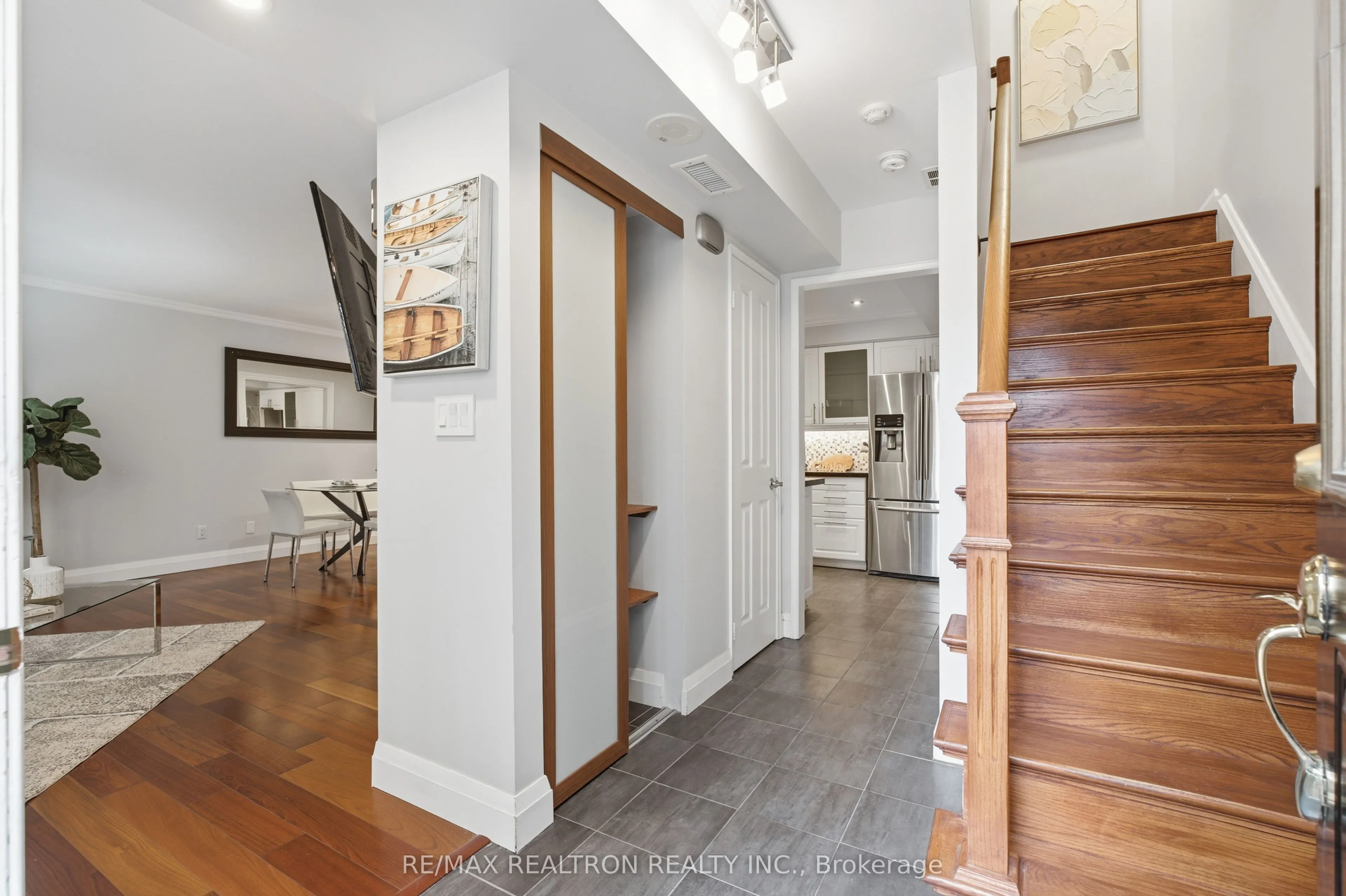 38 Hollywood Avenue #112