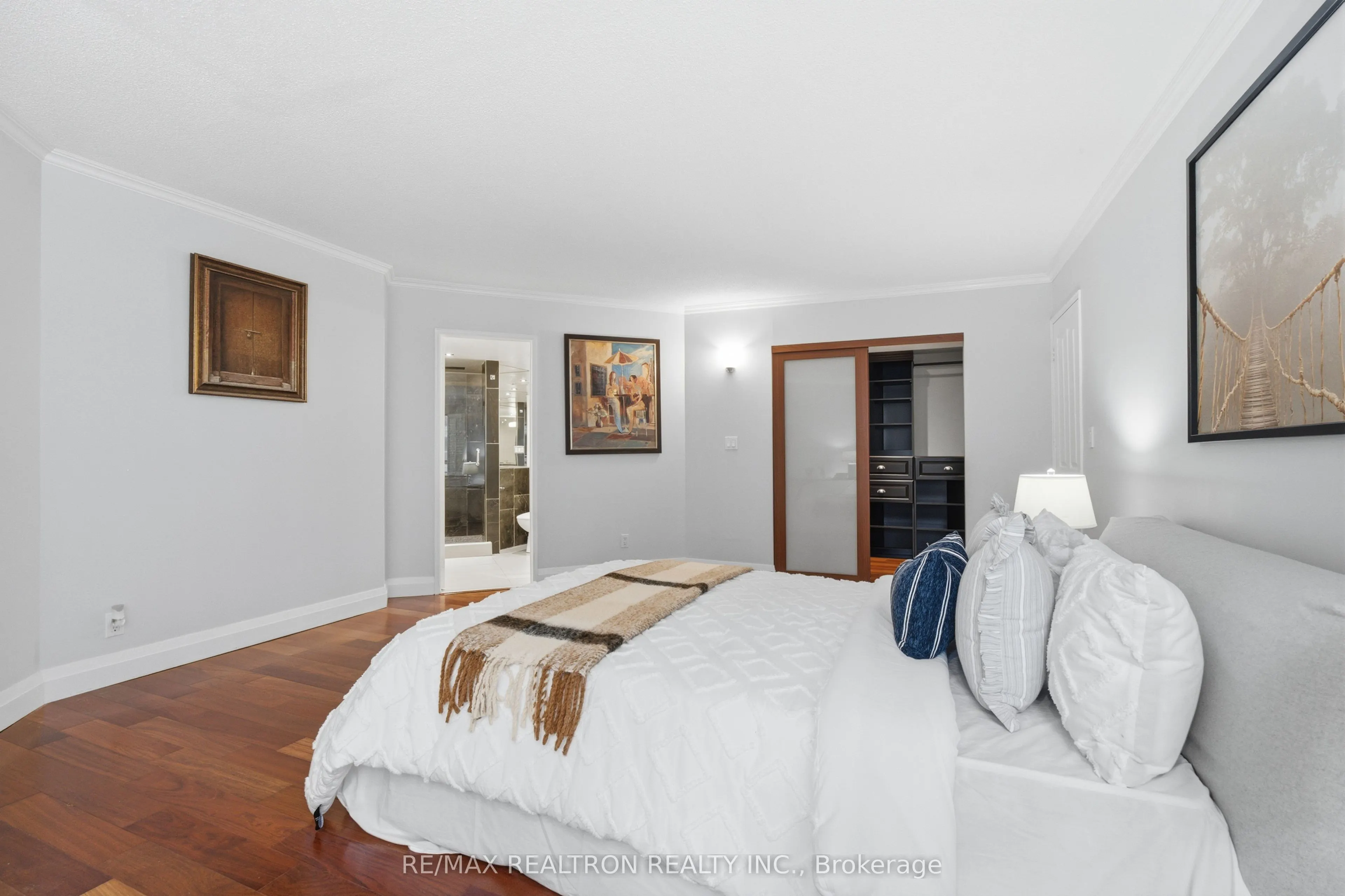 38 Hollywood Avenue #112