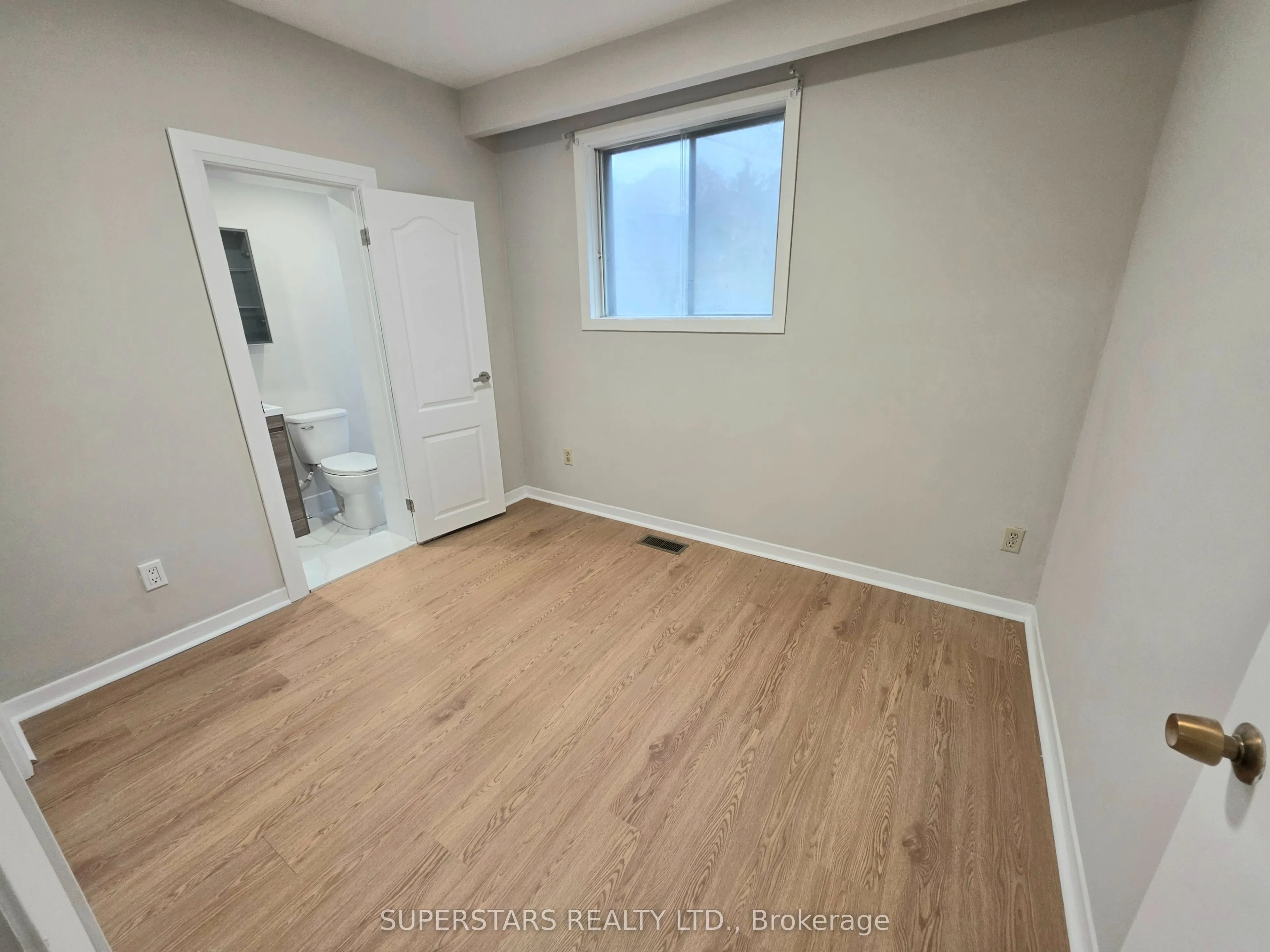 158A Strachan Avenue