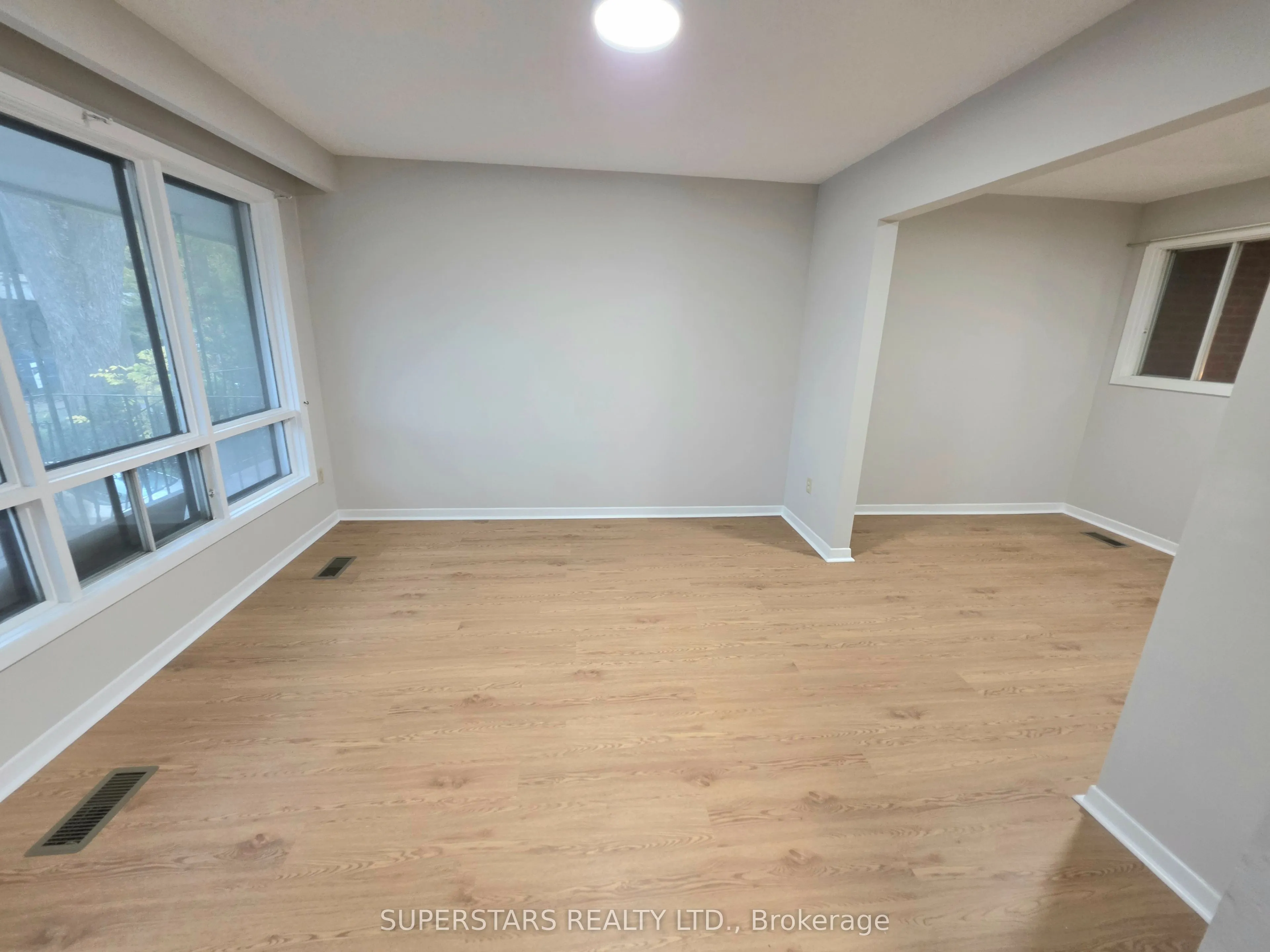 158A Strachan Avenue