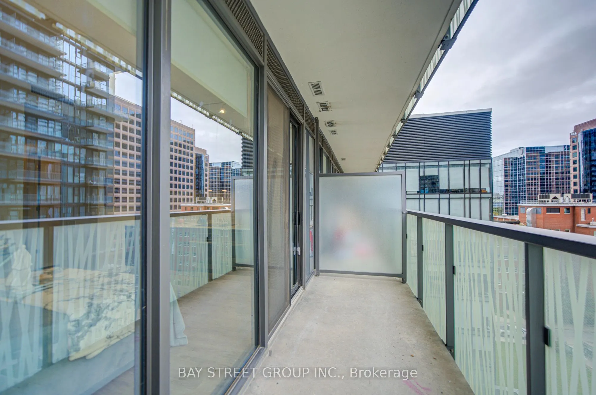 50 Charles Street E #902