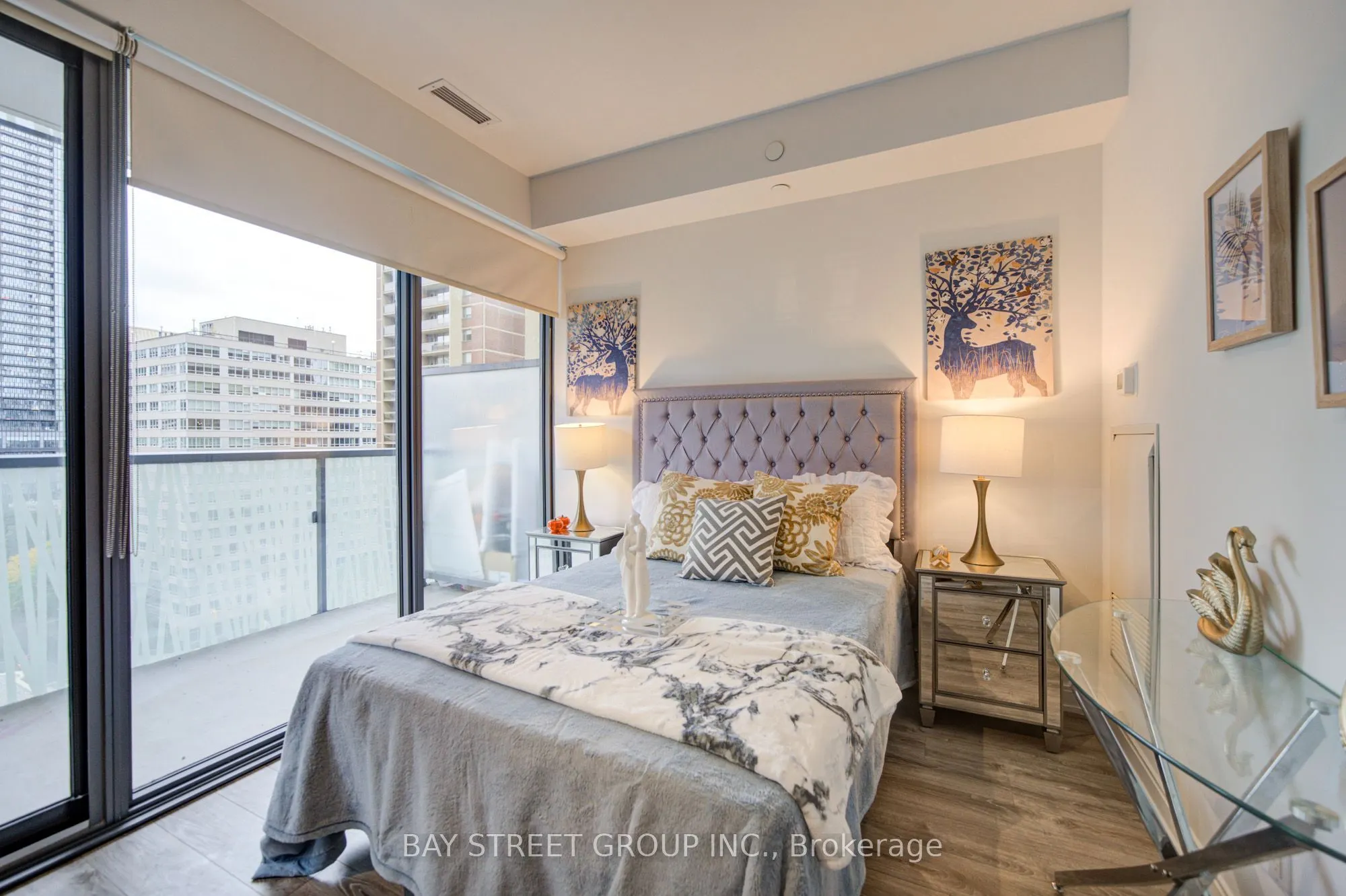 50 Charles Street E #902