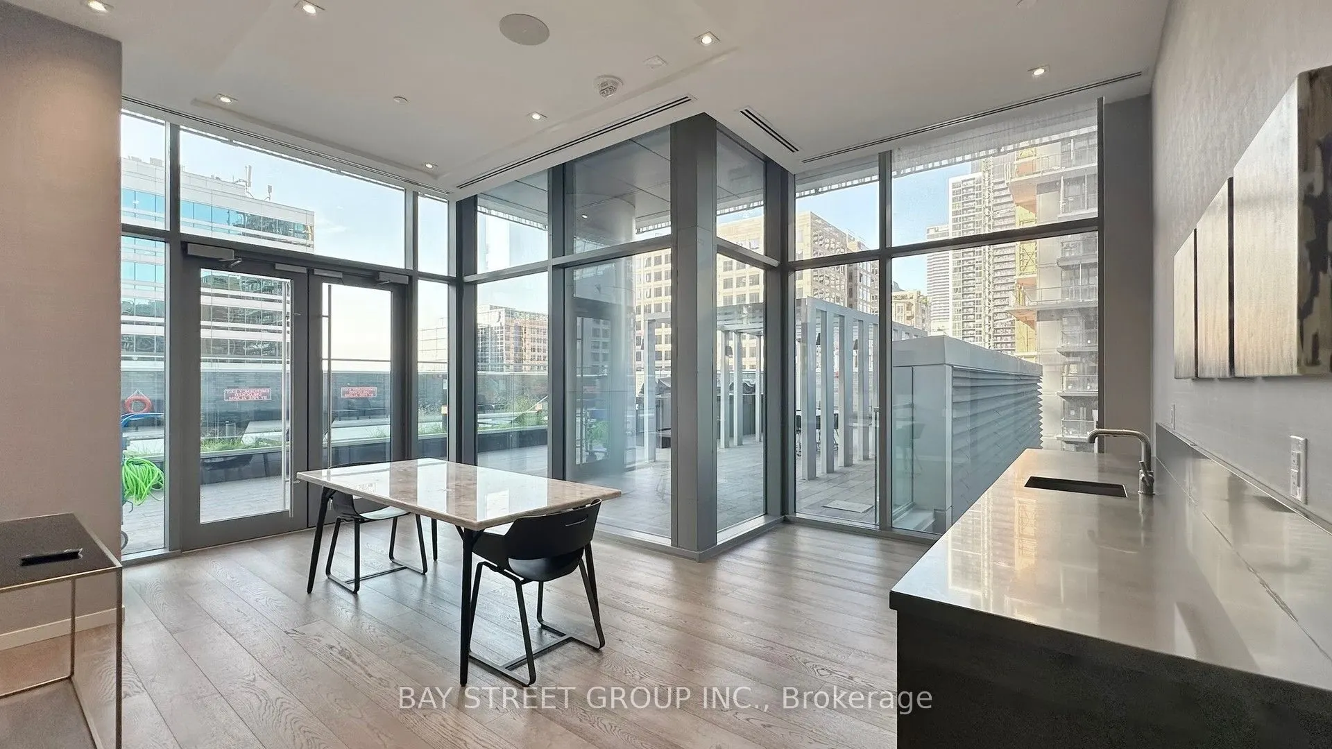 50 Charles Street E #902