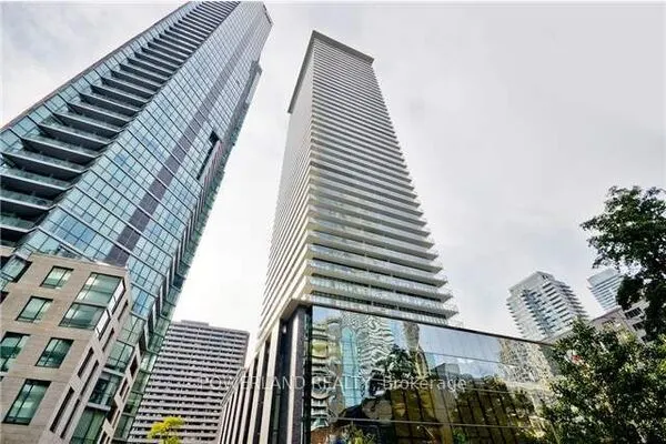 33 Charles Street E