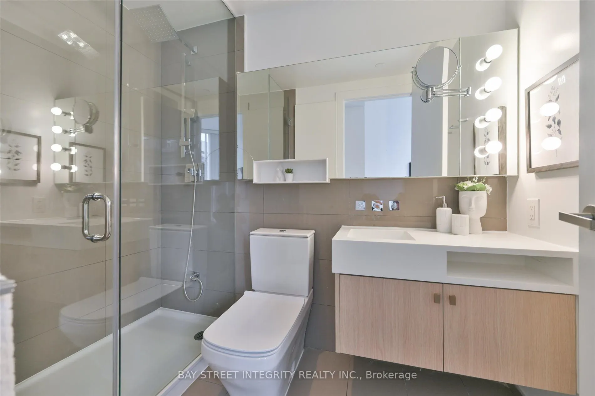 45 Charles Street E #802