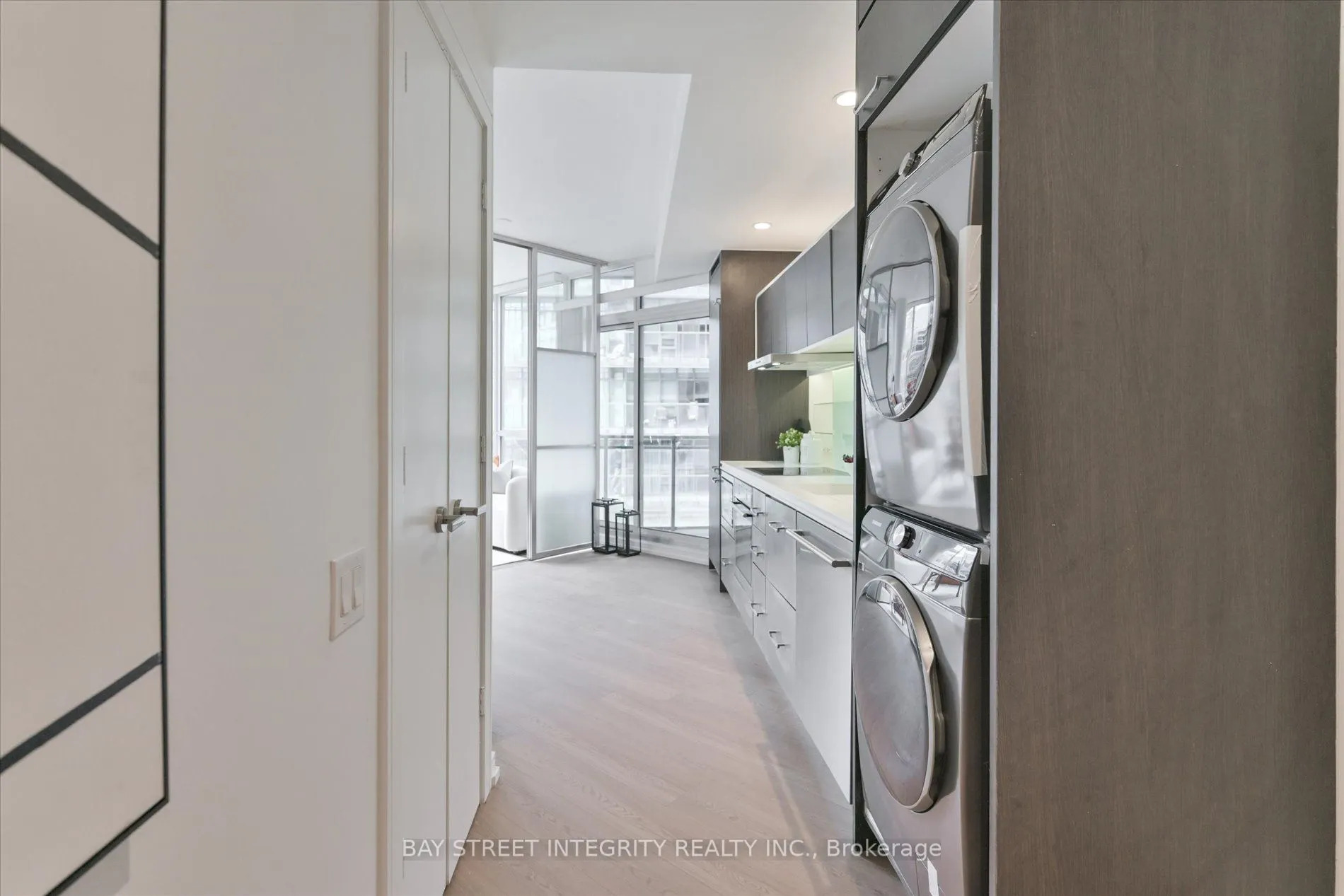 45 Charles Street E #802