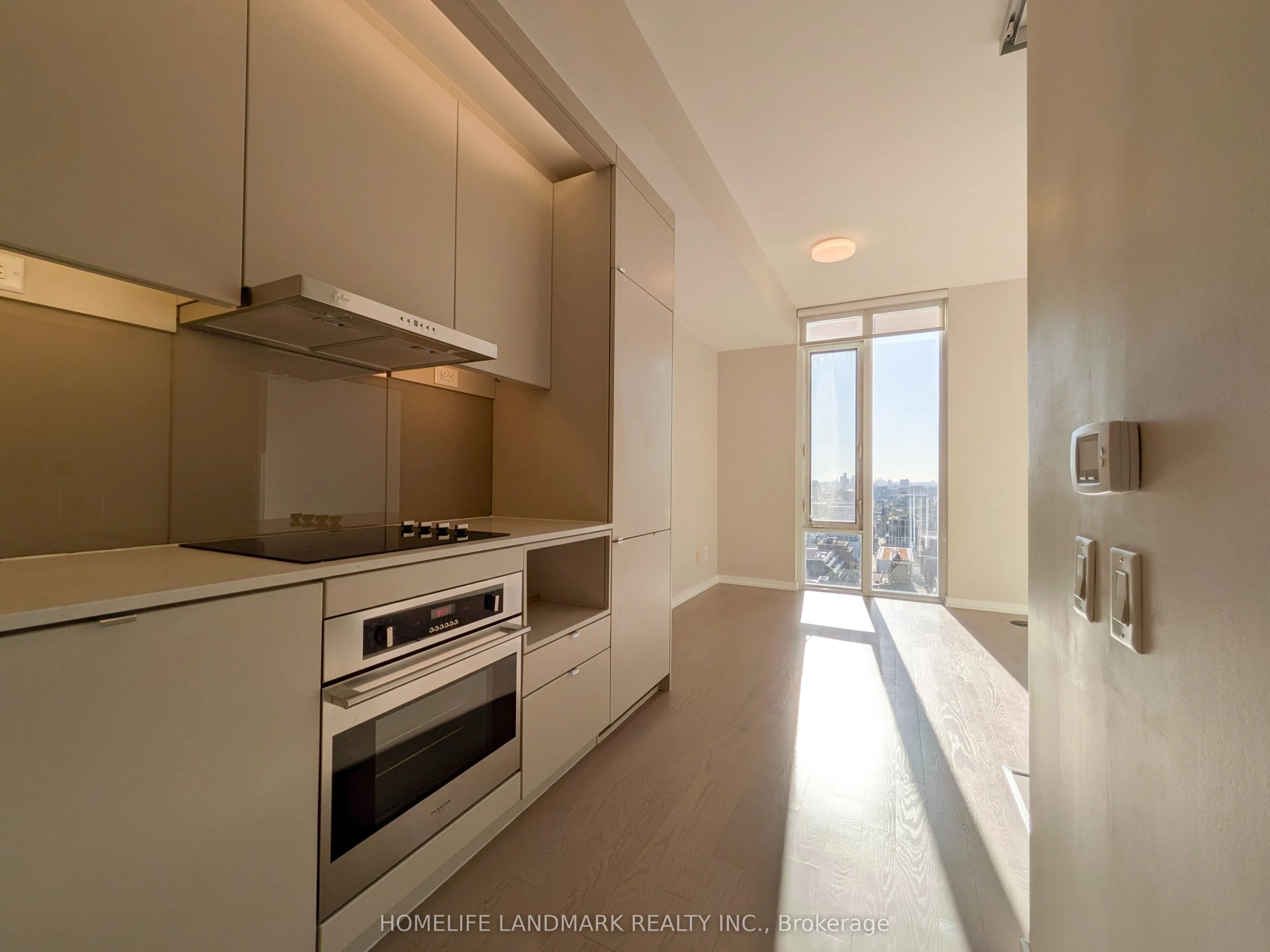 101 Peter Street #2910