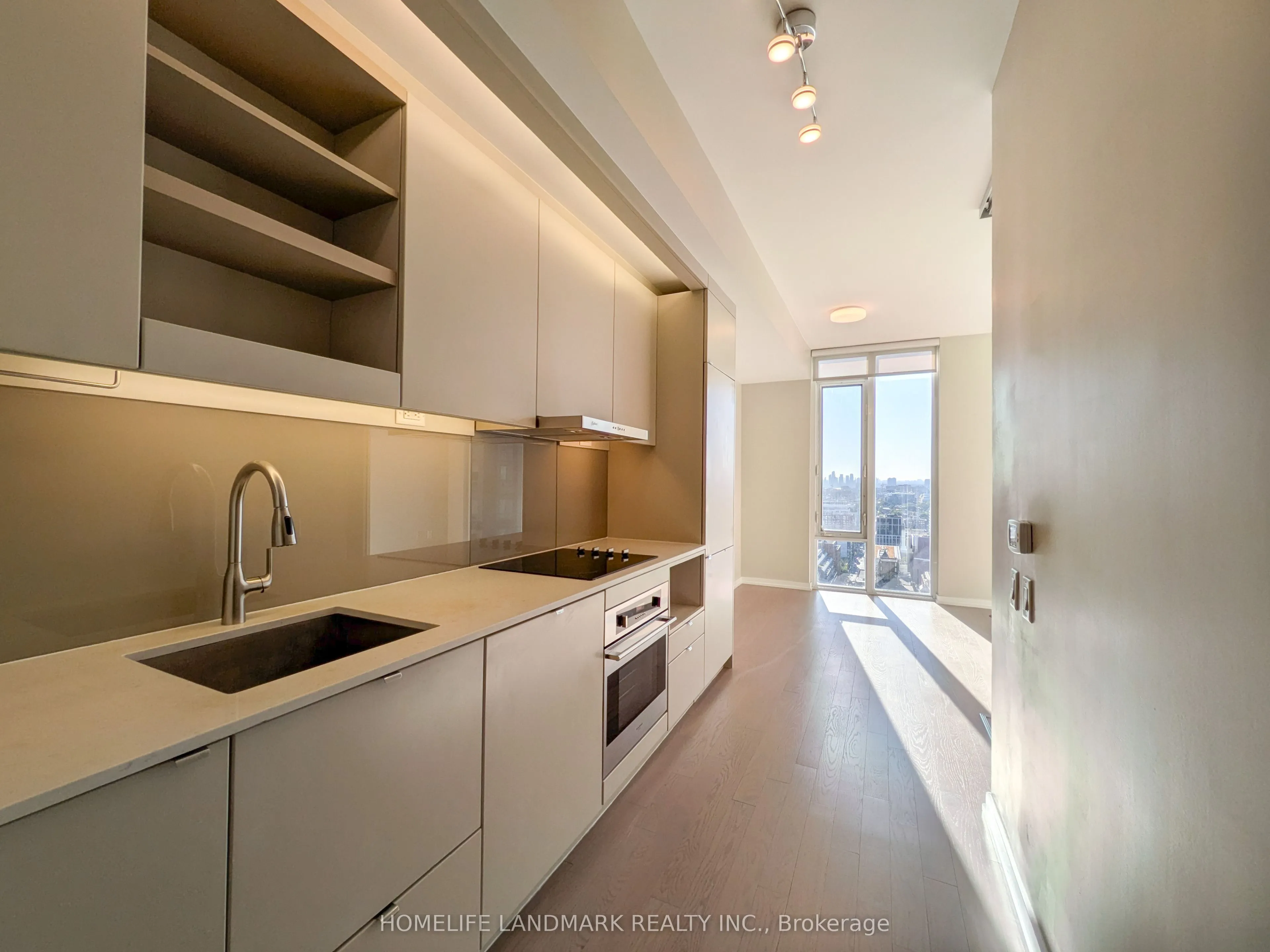 101 Peter Street #2910