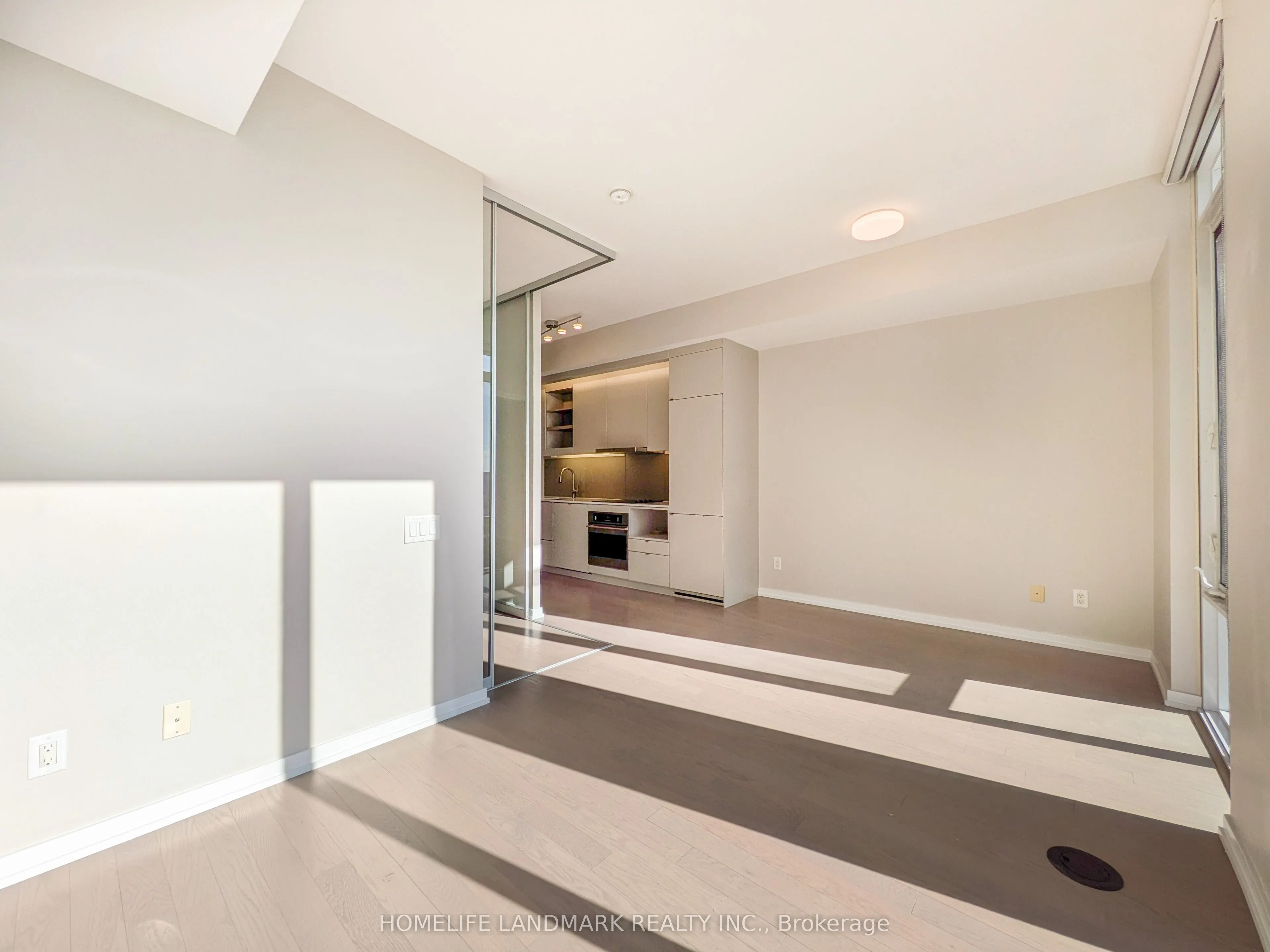101 Peter Street #2910
