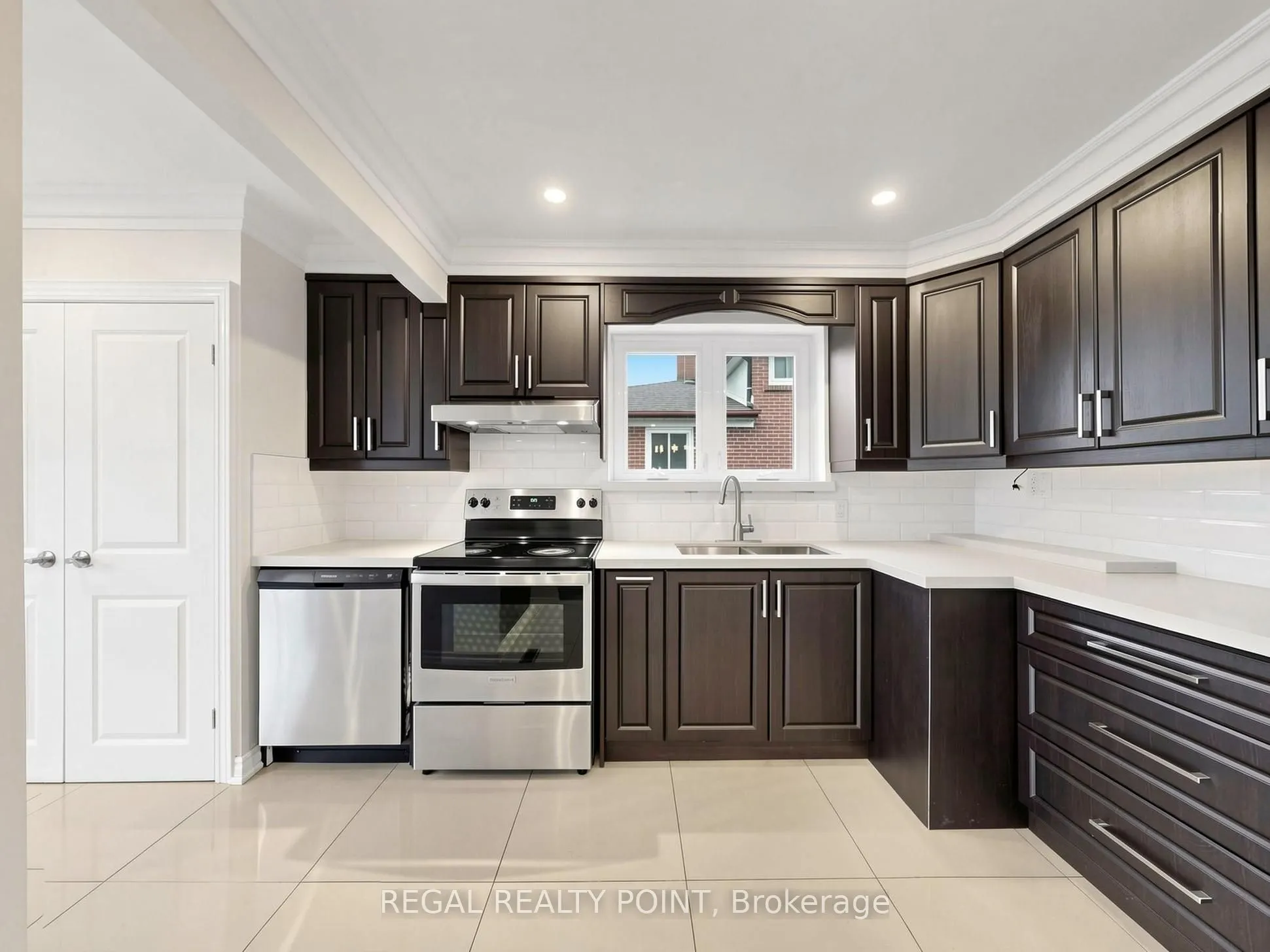71 Clydesdale Drive