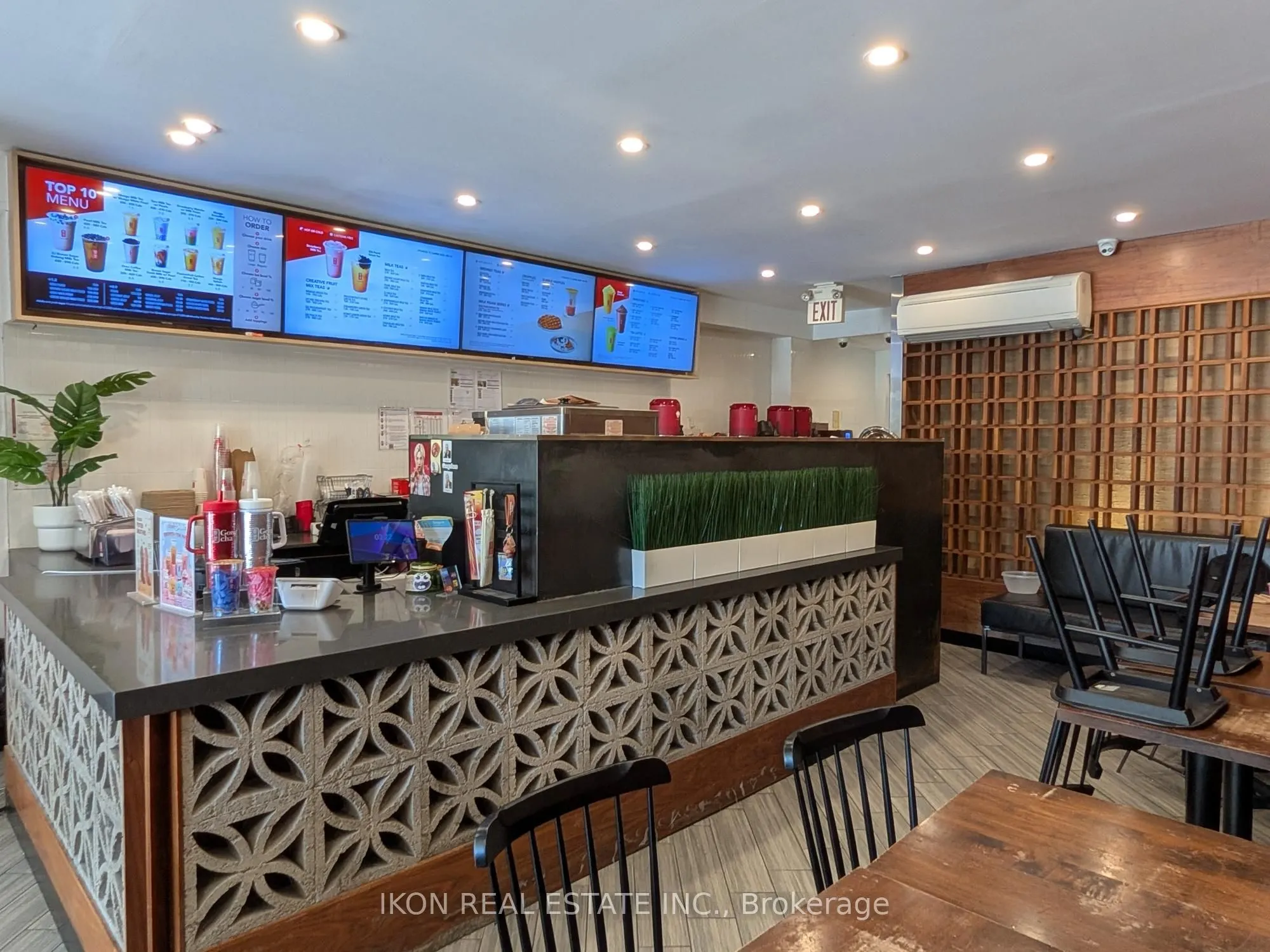 5449 Yonge Street