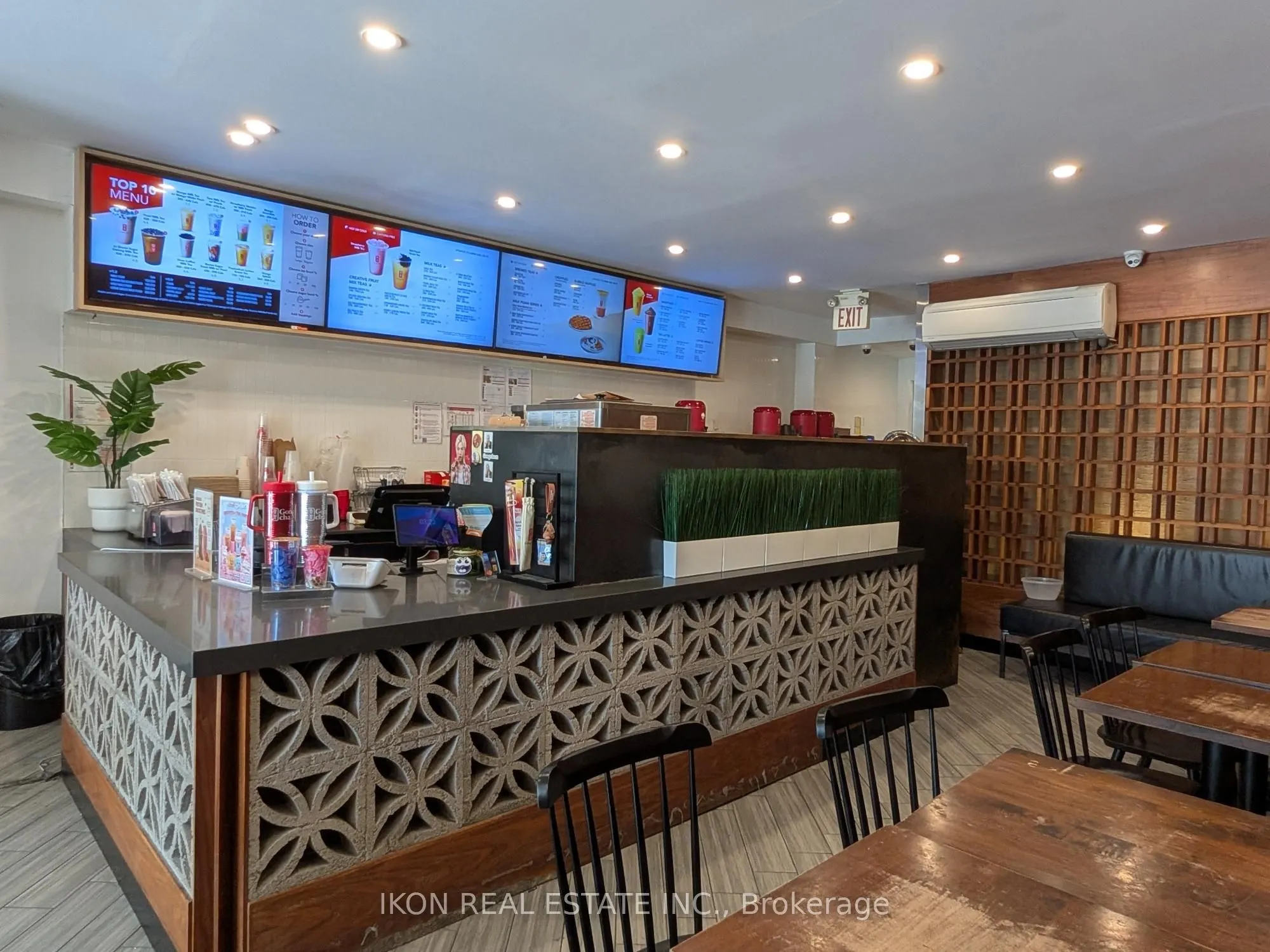 5449 Yonge Street