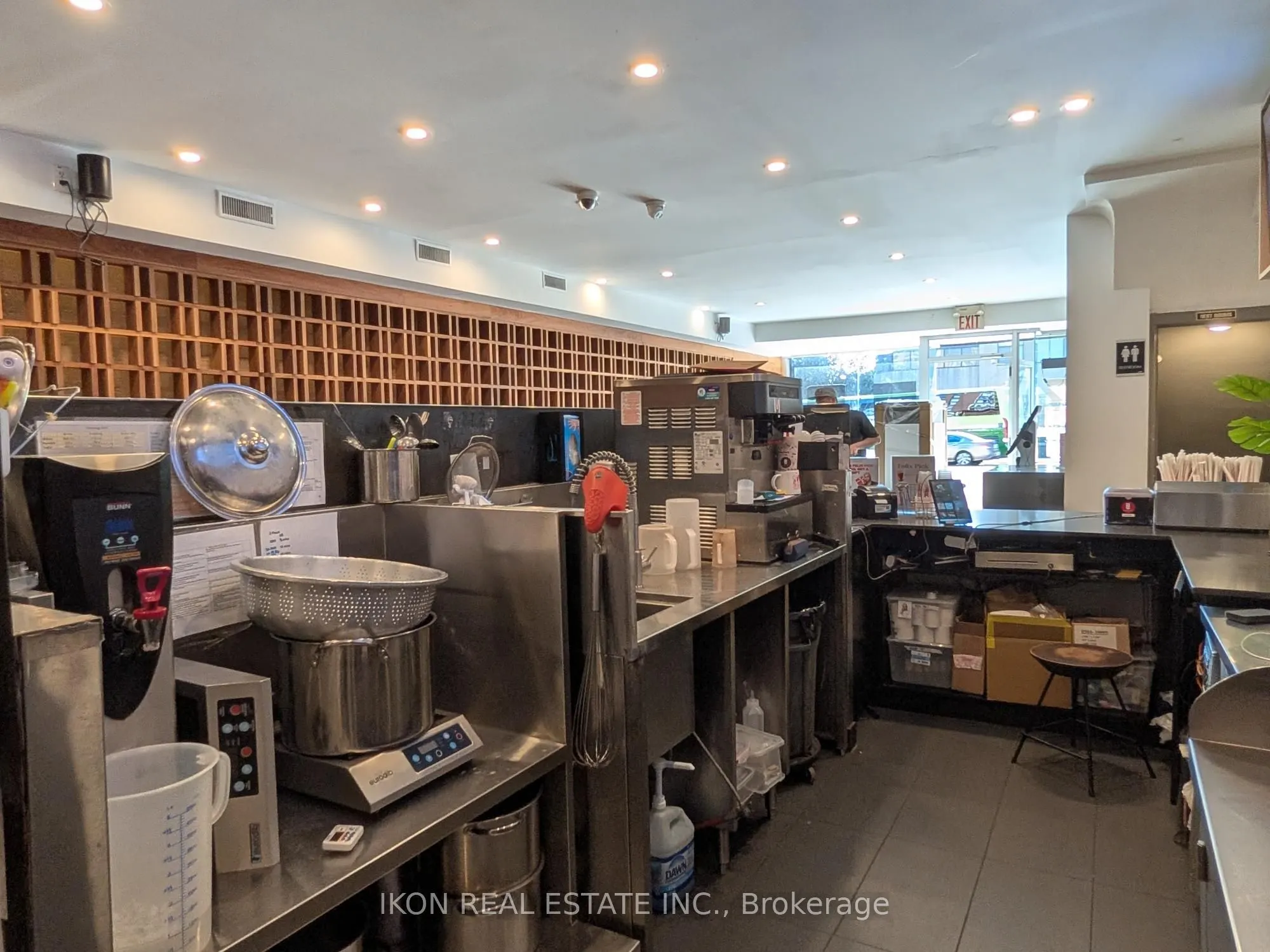 5449 Yonge Street