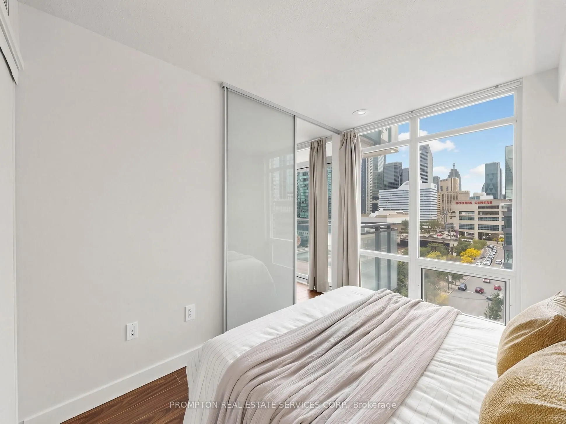4K Spadina Avenue #1006
