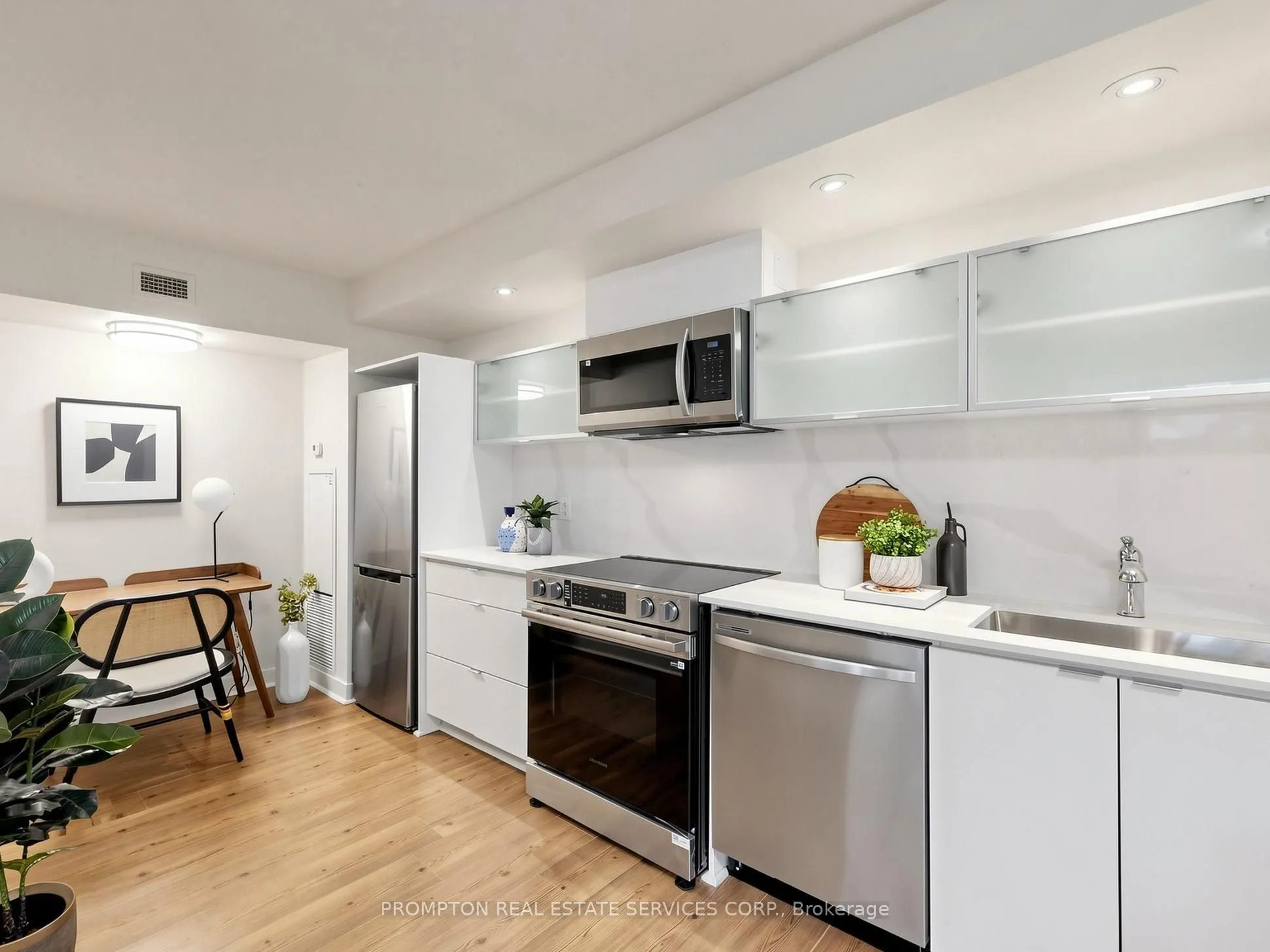 4K Spadina Avenue #1006