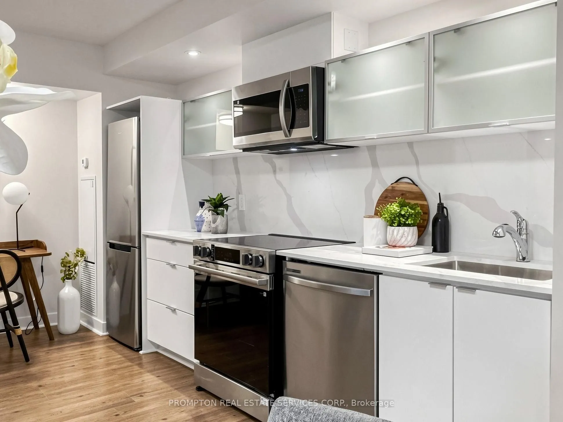 4K Spadina Avenue #1006