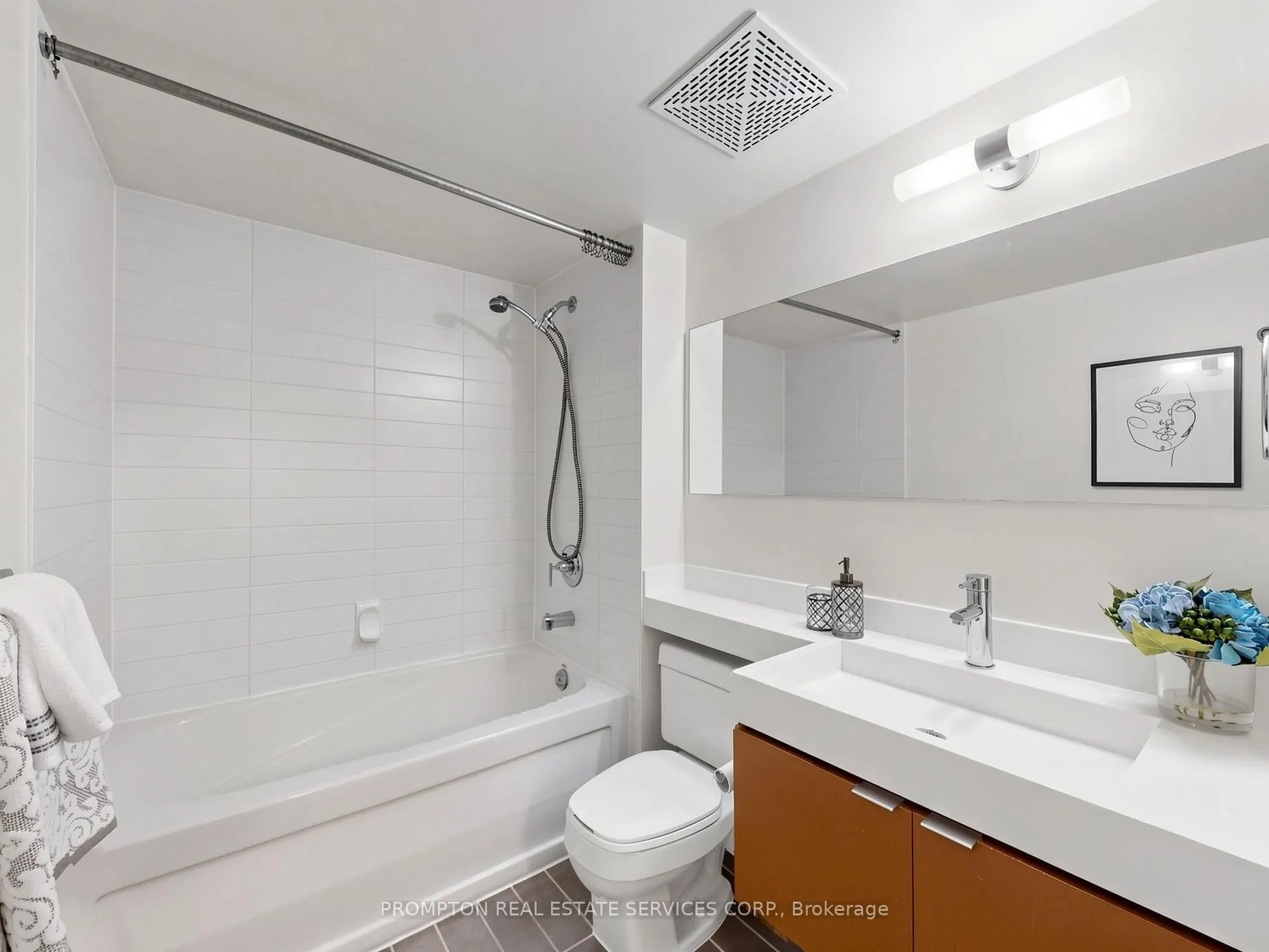4K Spadina Avenue #1006