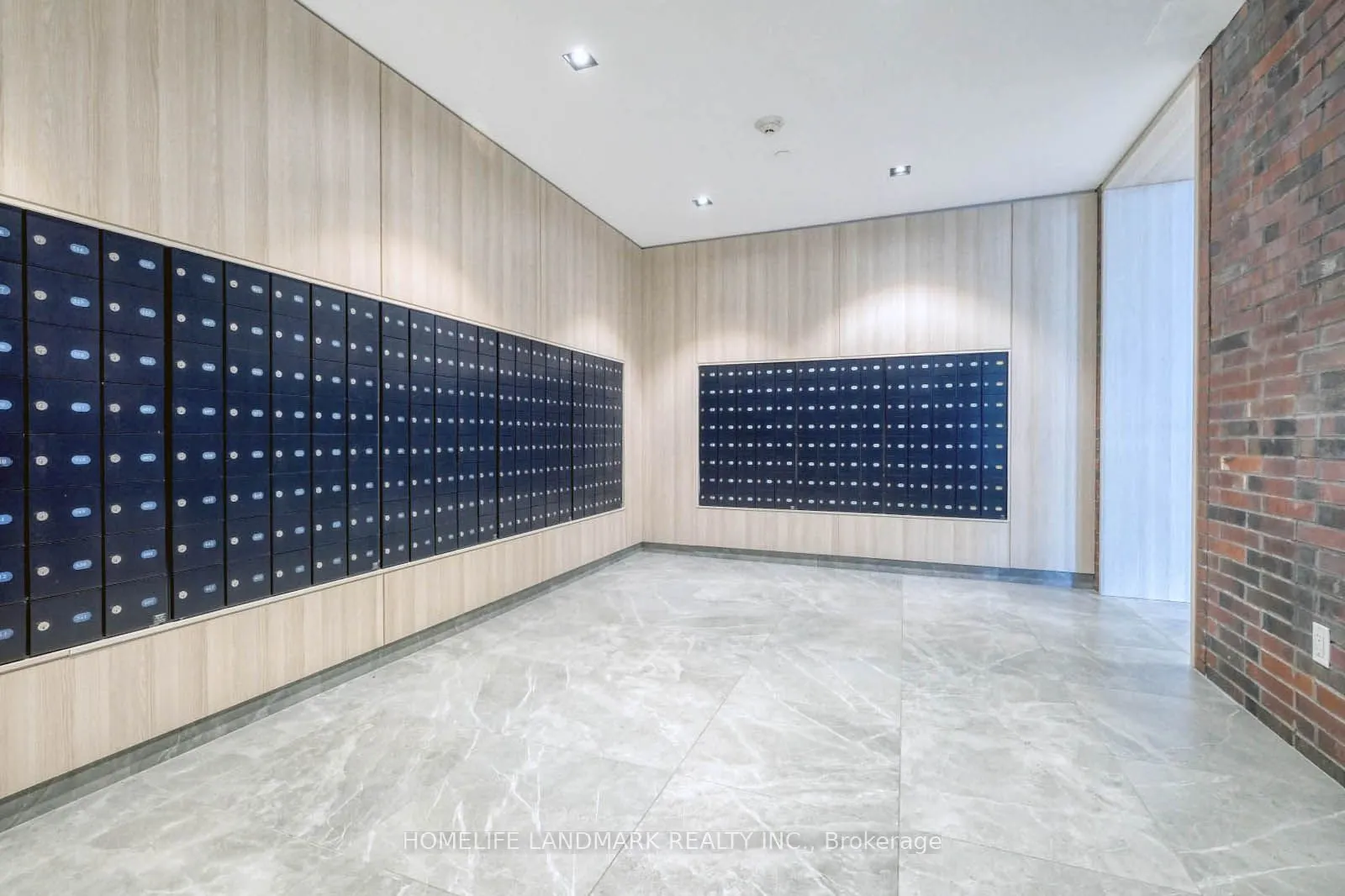 20 TUBMAN Avenue #2504