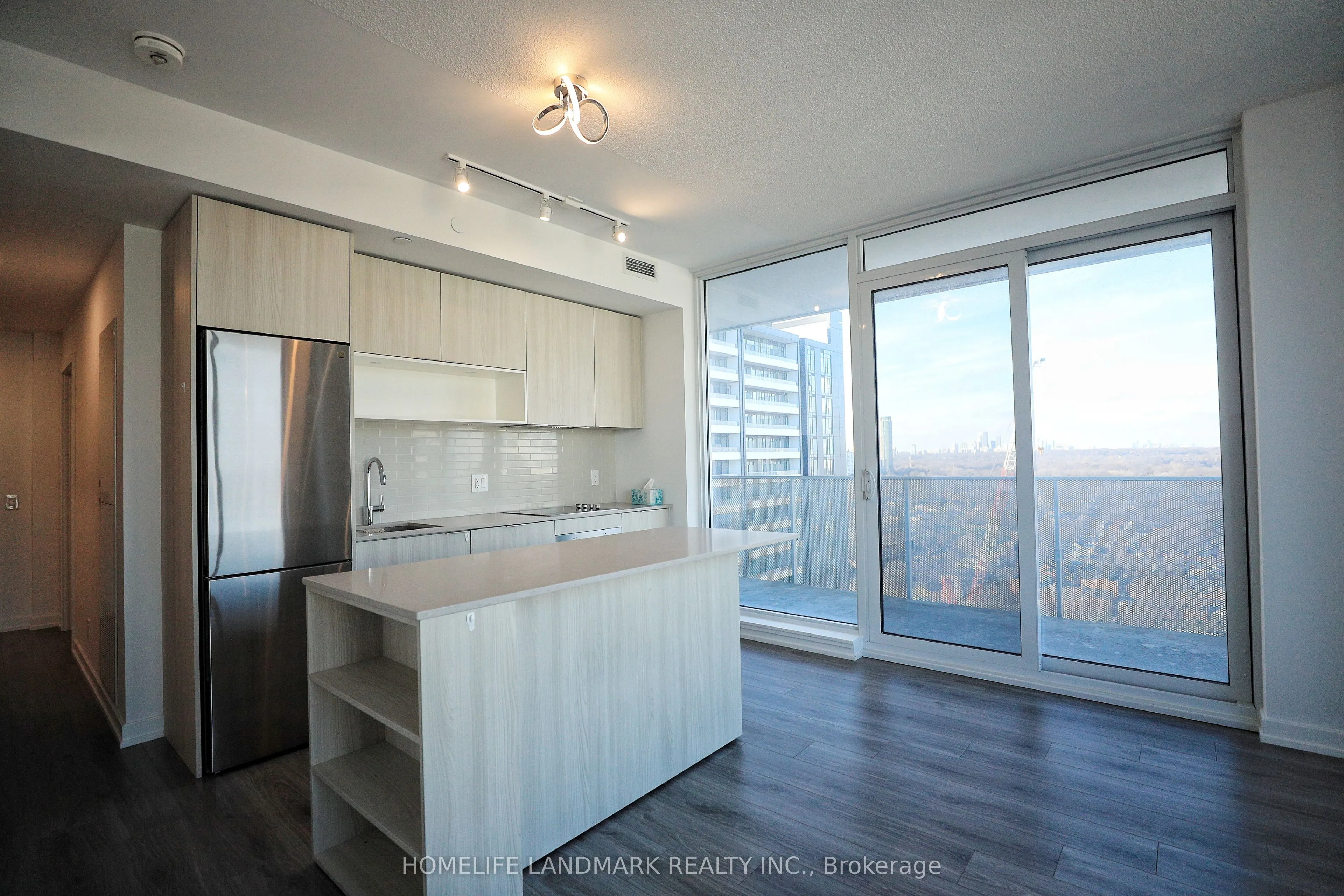 20 TUBMAN Avenue #2504