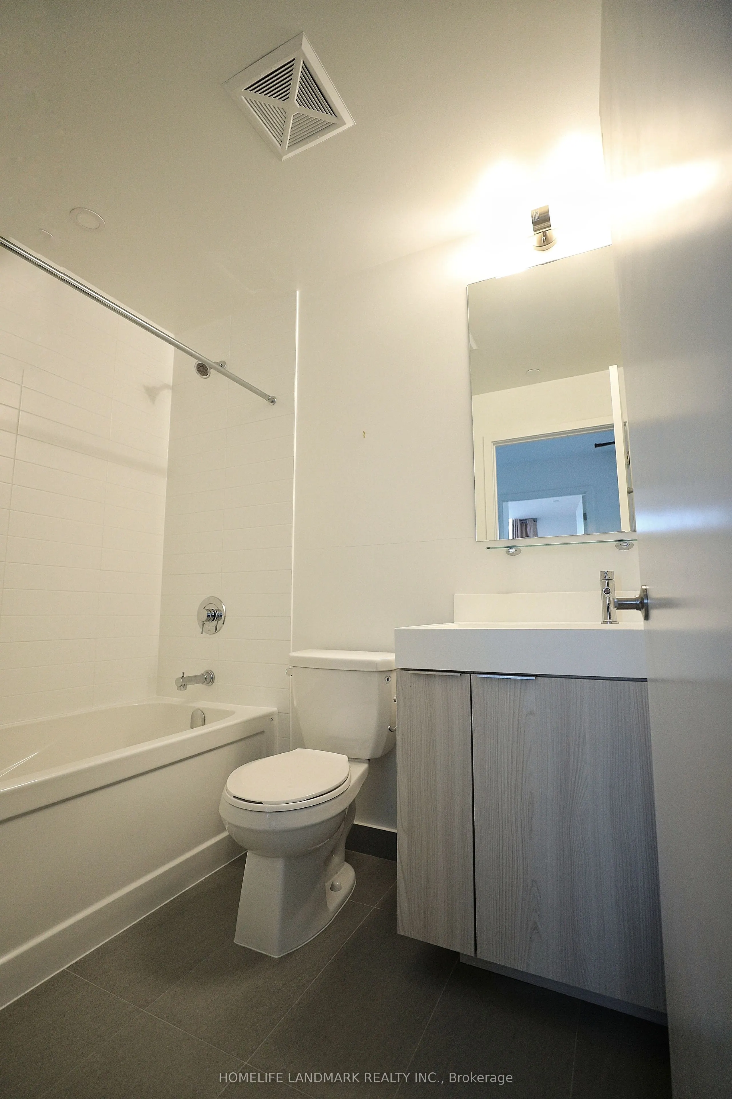20 TUBMAN Avenue #2504