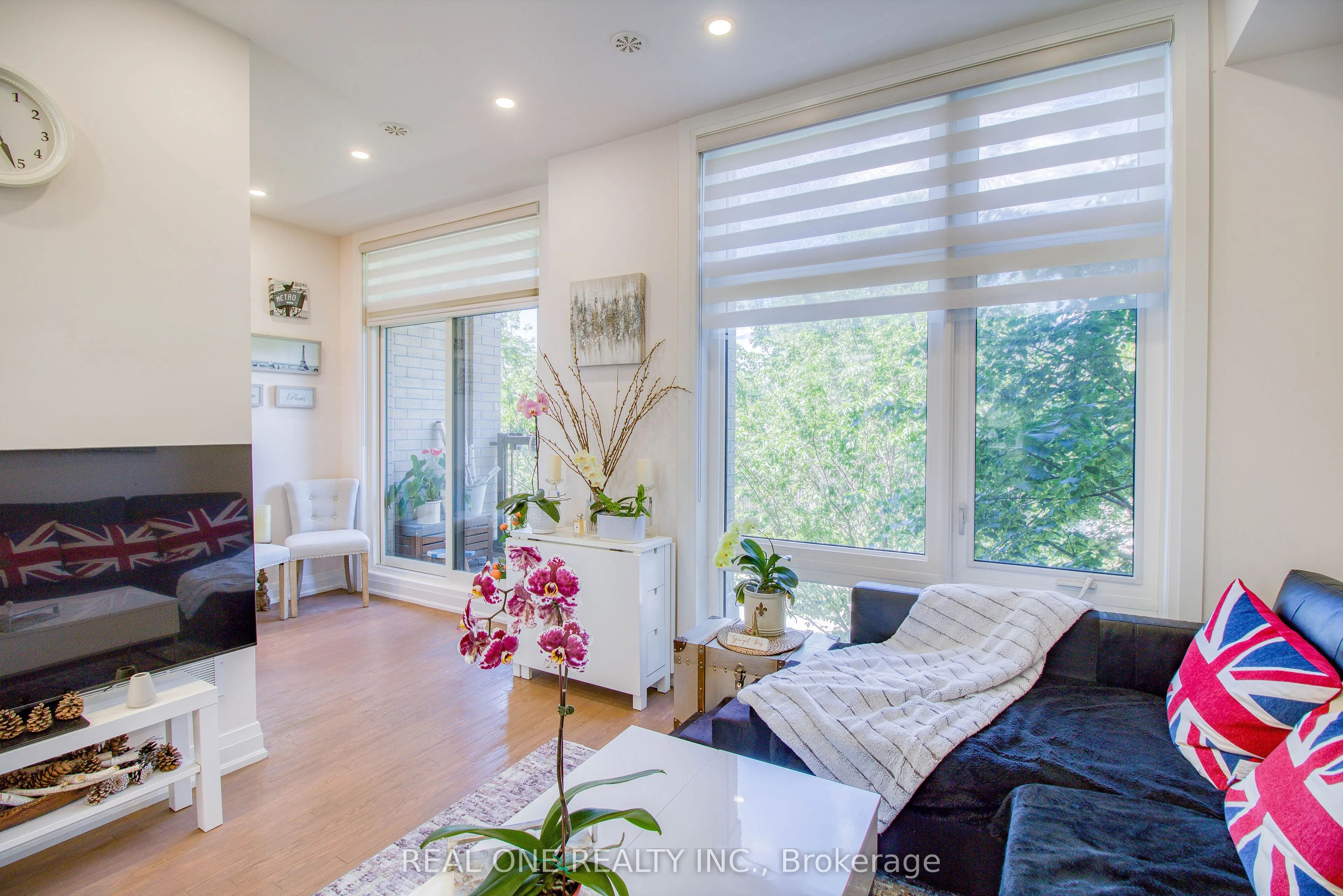 27 Eldora Avenue #63