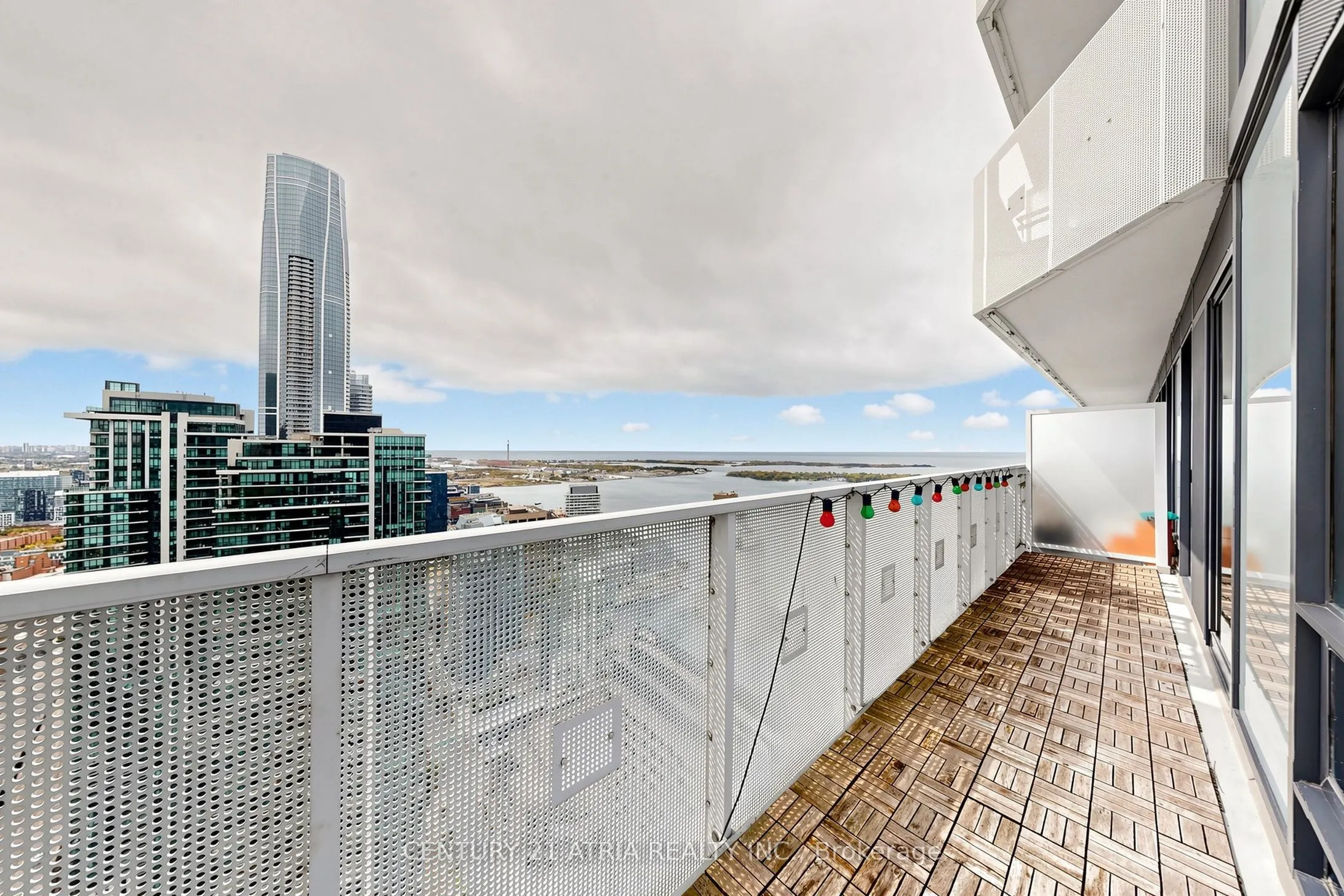88 Harbour Street #5205