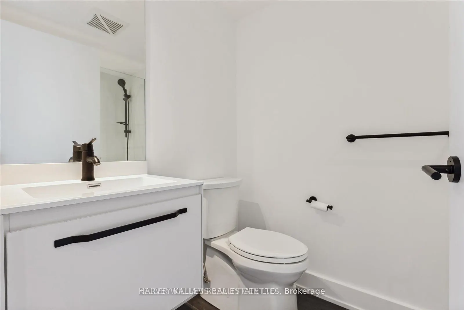 409 Bloor Street E #PH03