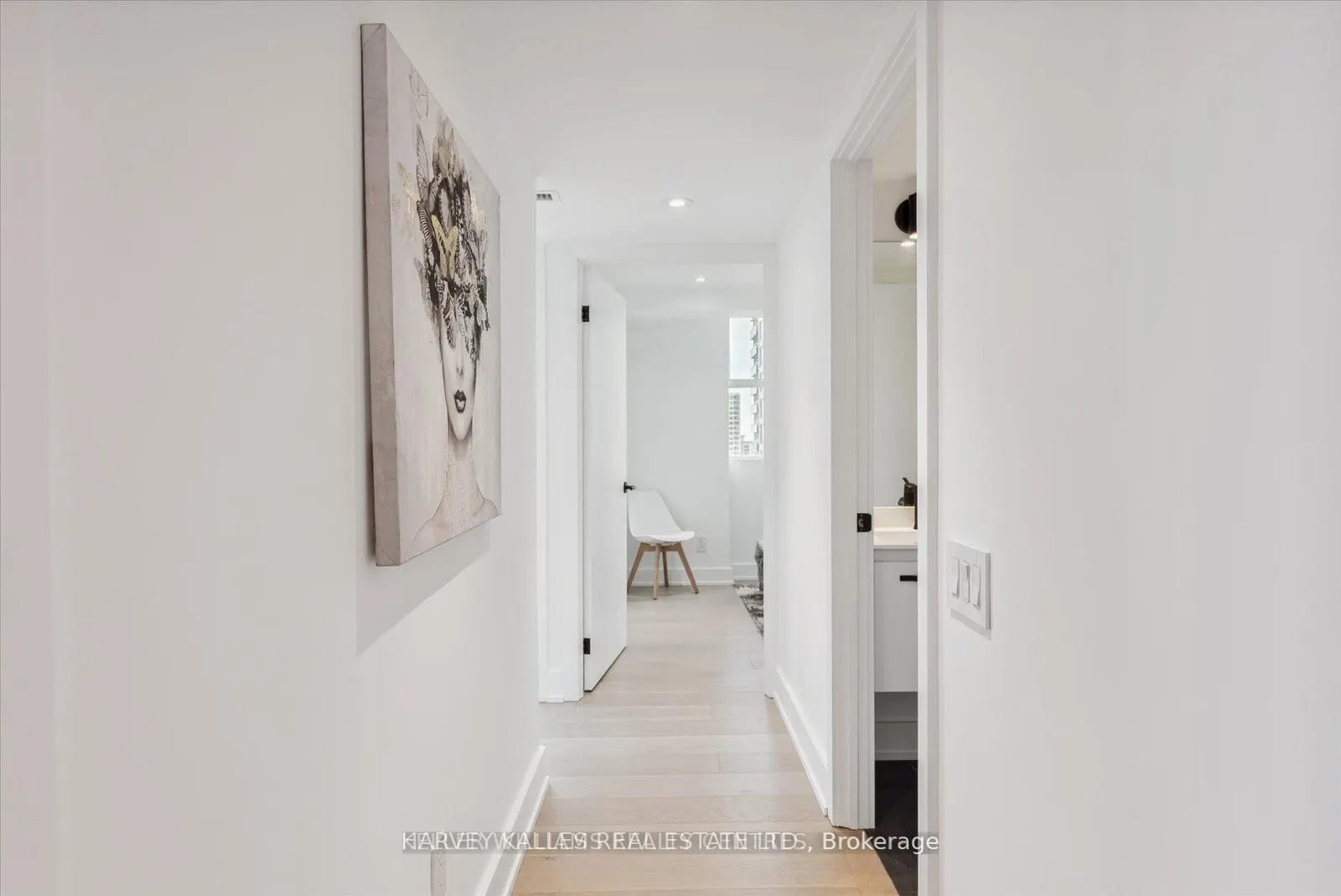 409 Bloor Street E #PH03