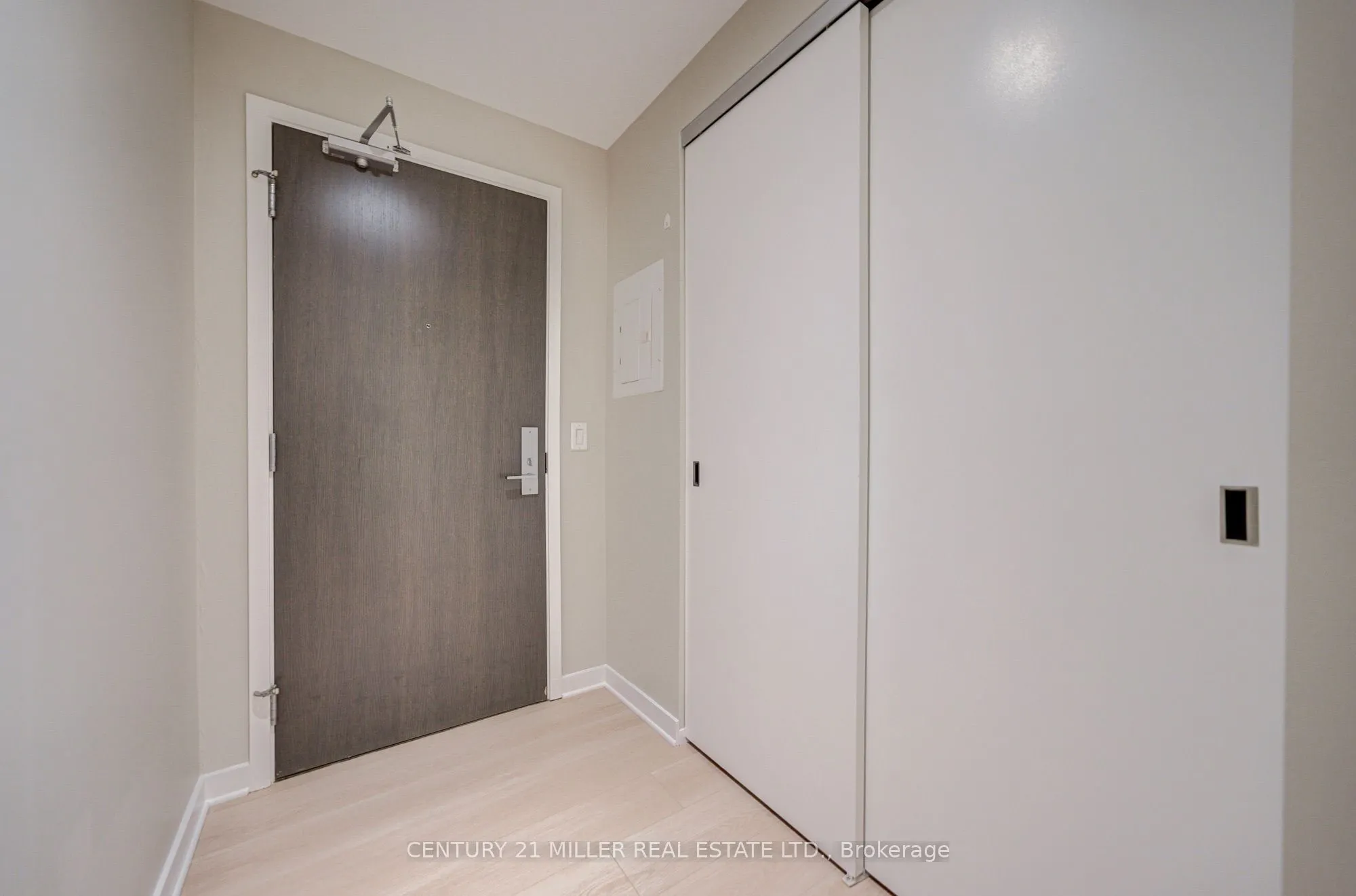 101 Charles Street E #1001