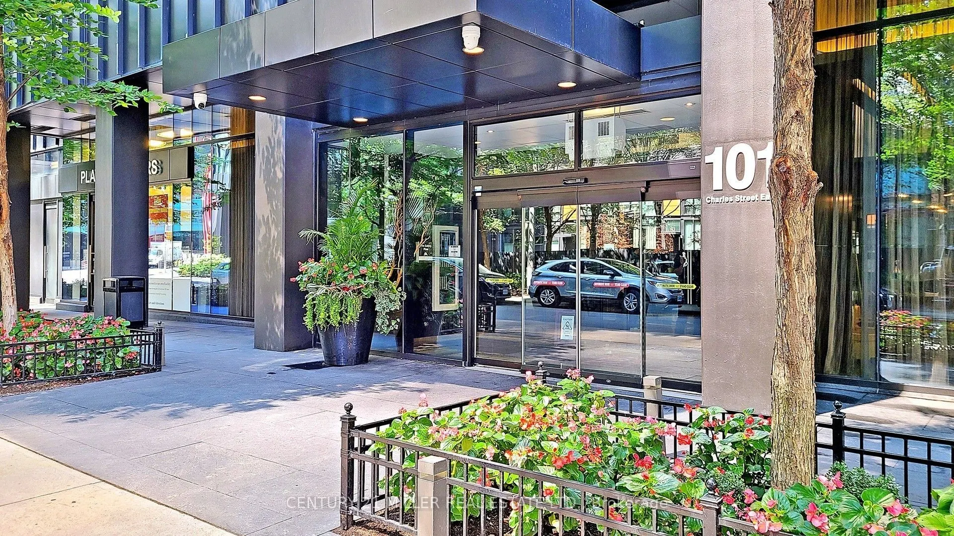 101 Charles Street E #1001