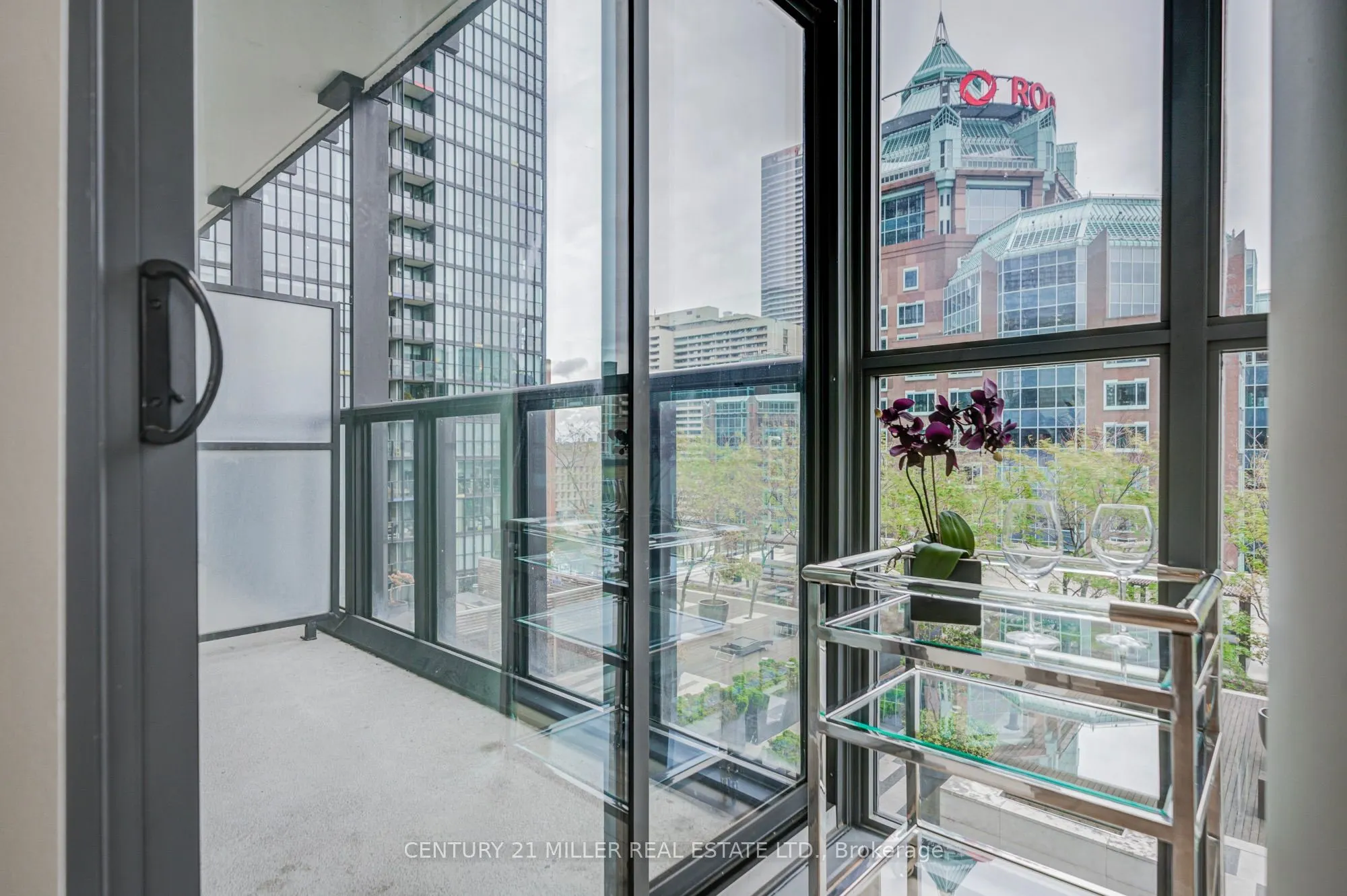101 Charles Street E #1001