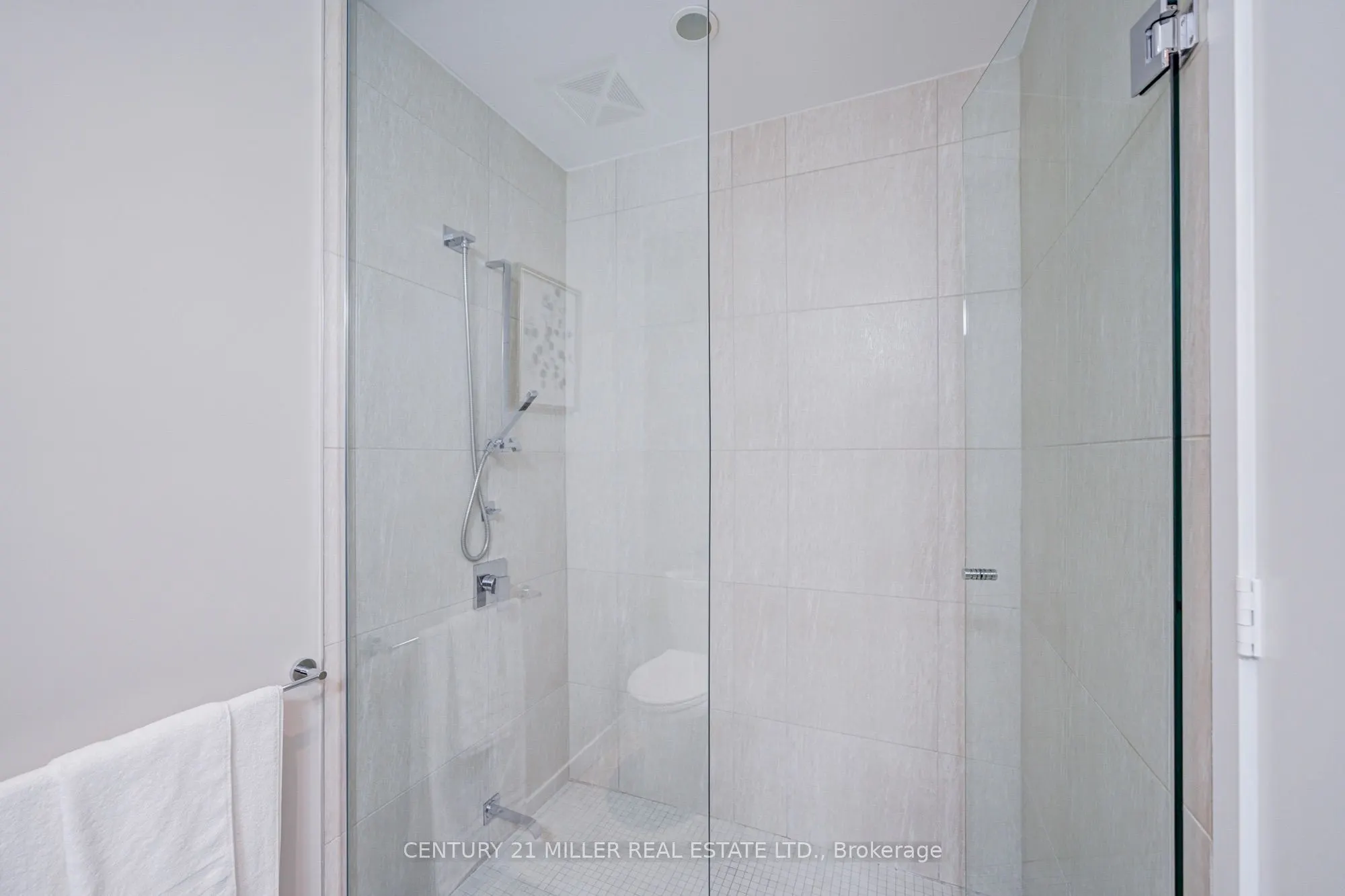 101 Charles Street E #1001