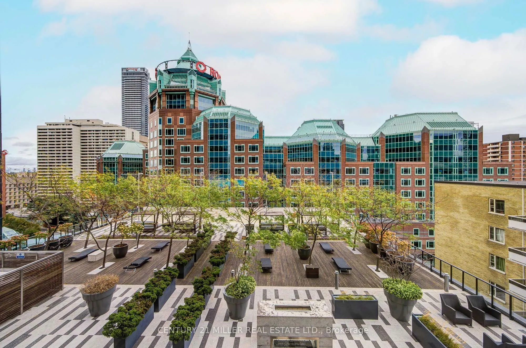101 Charles Street E #1001
