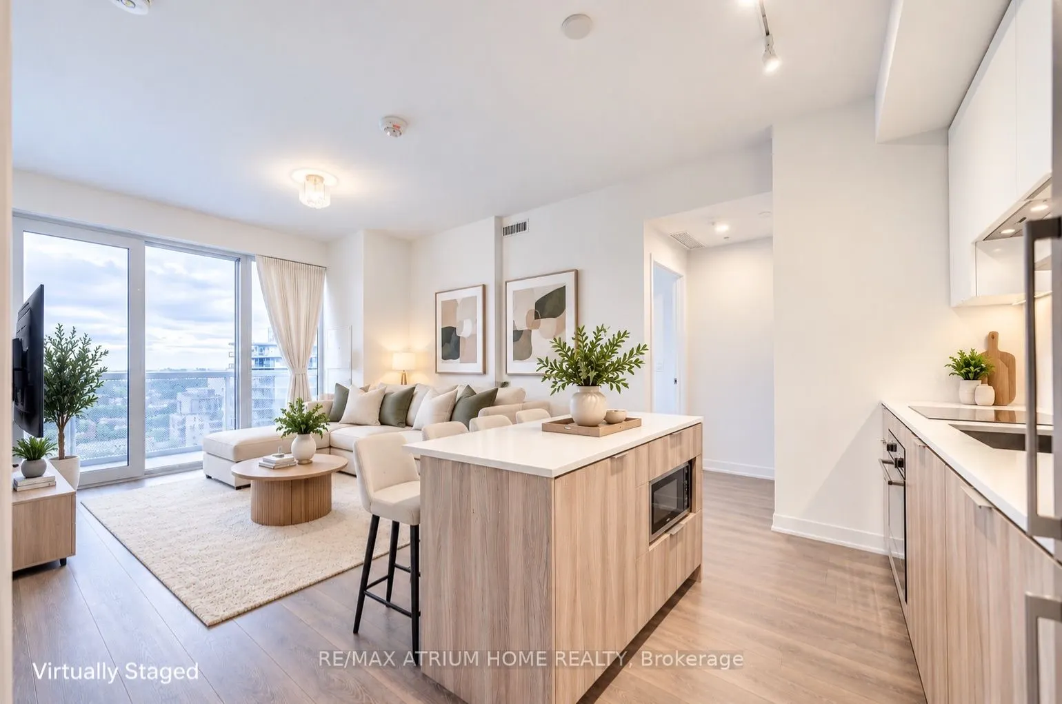 15 Holmes Avenue #2204