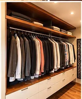 85 Bloor Street E #2007