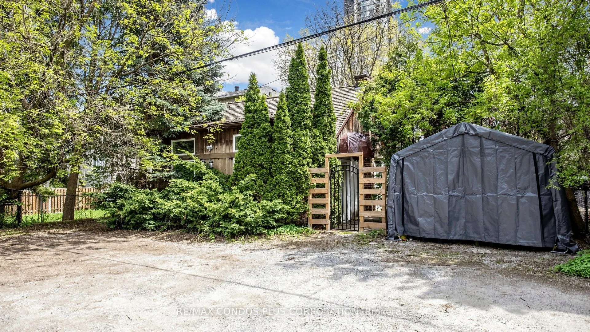 78 Spring Garden Avenue