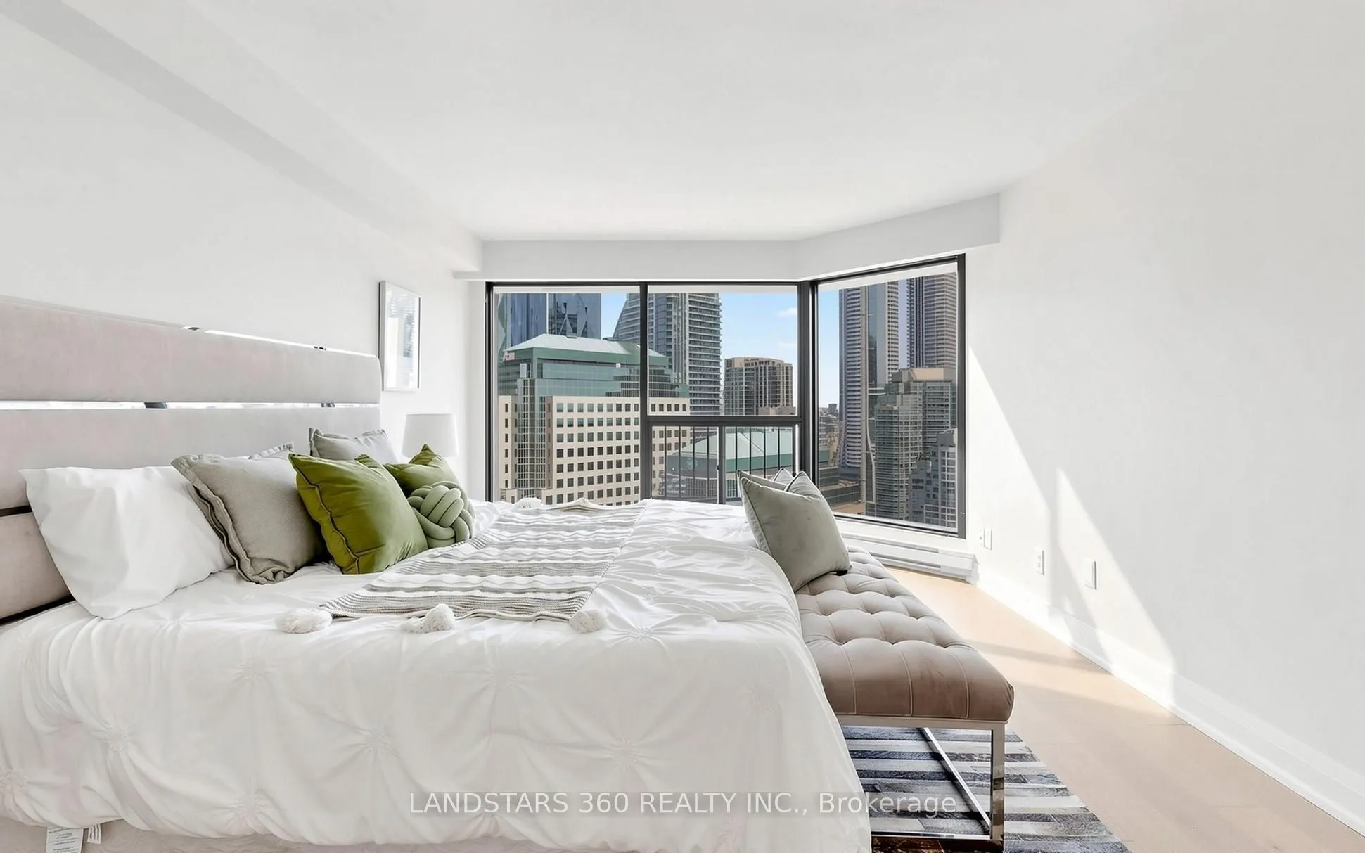 55 Harbour Square #3311
