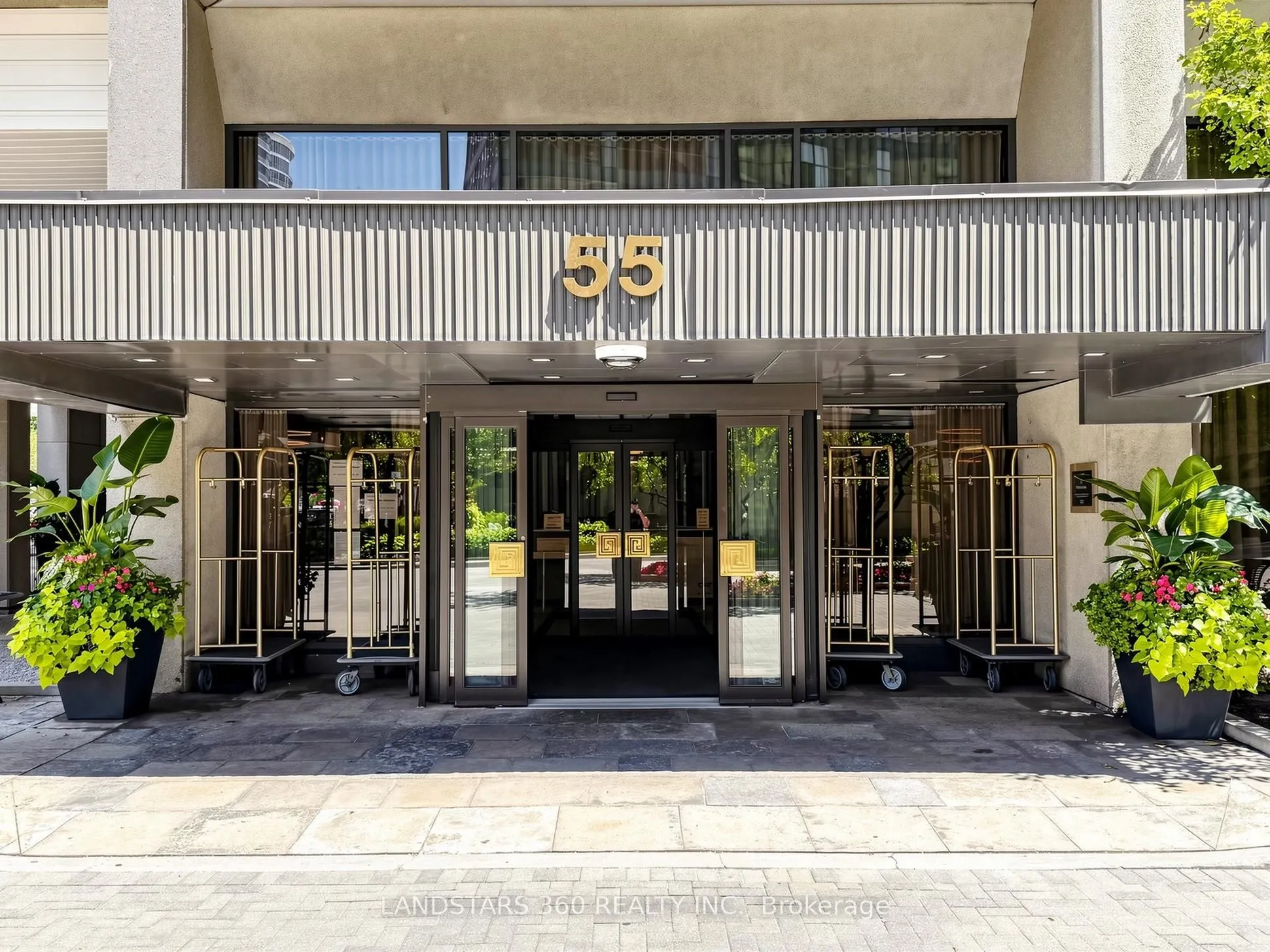 55 Harbour Square #3311