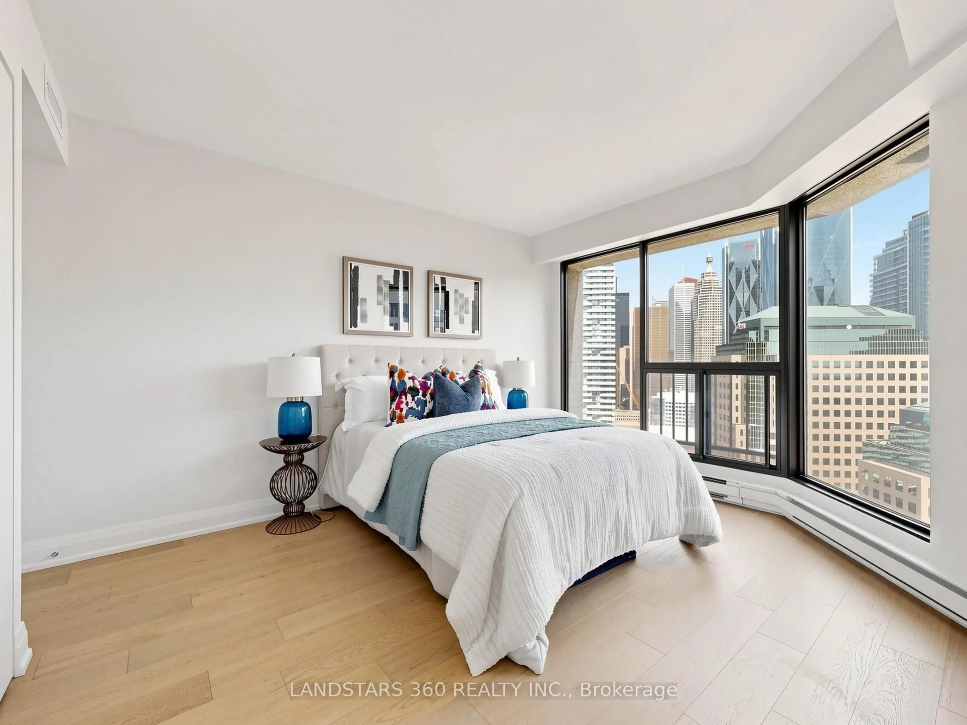 55 Harbour Square #3311