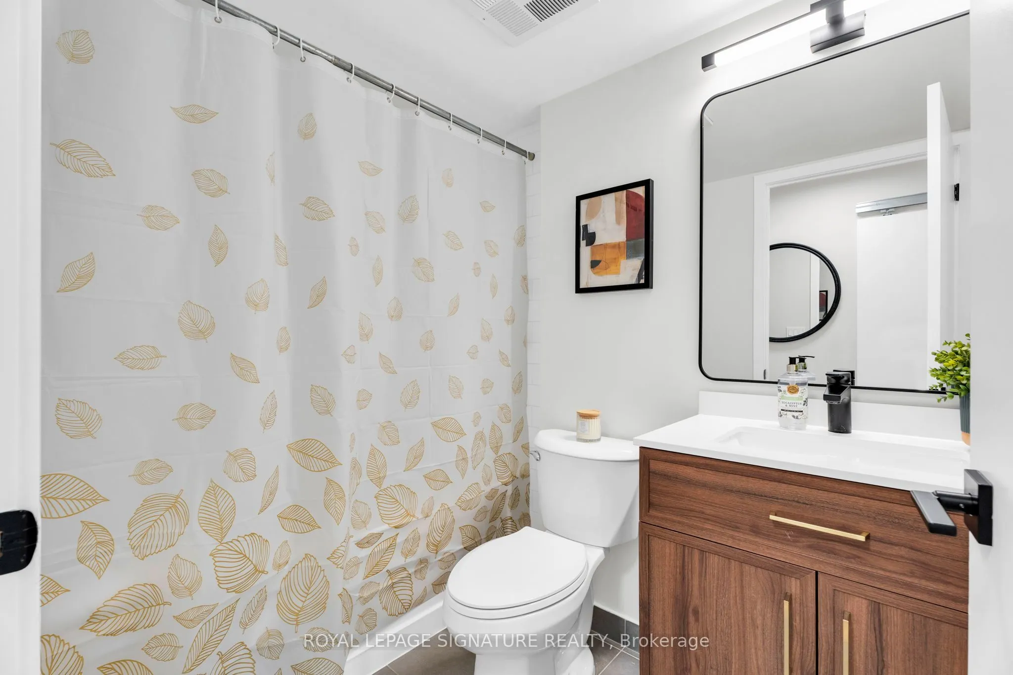 33 Lombard Street #316