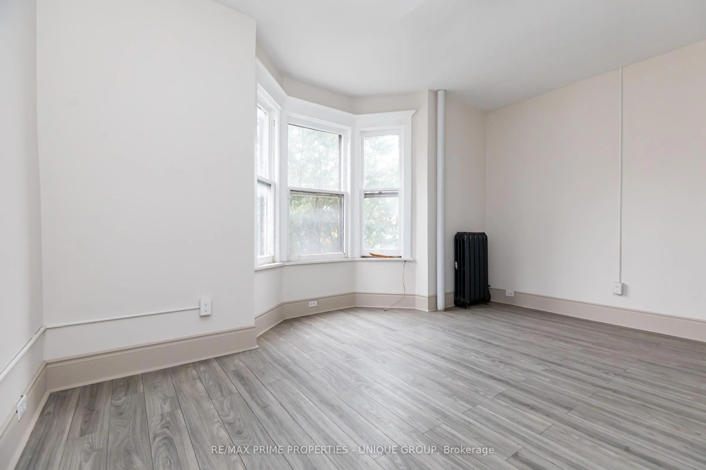 688 Bloor Street W #2