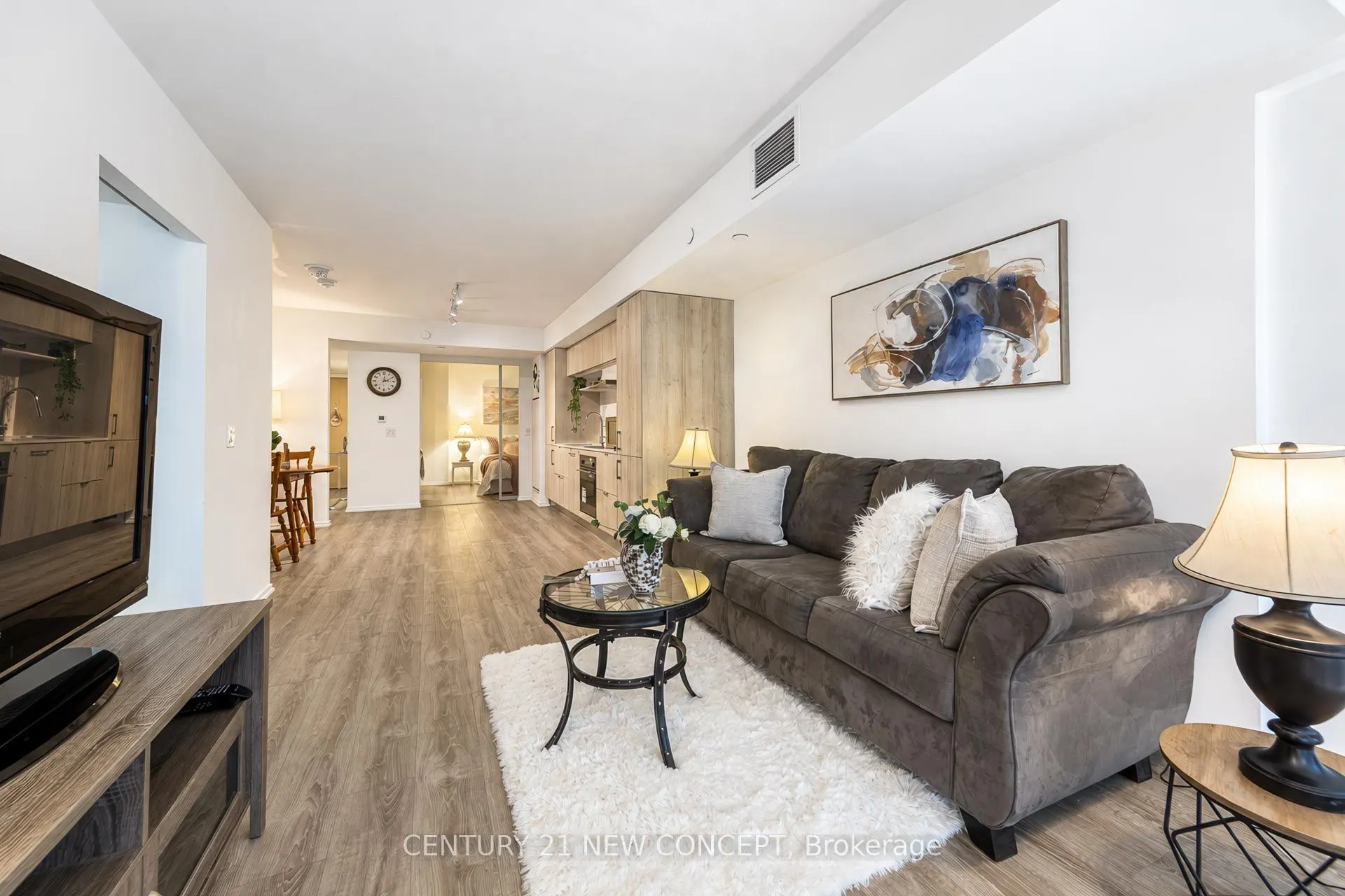 5 Soudan Avenue #712