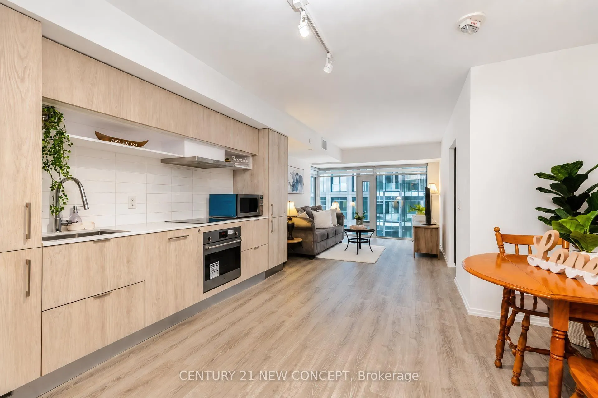 5 Soudan Avenue #712