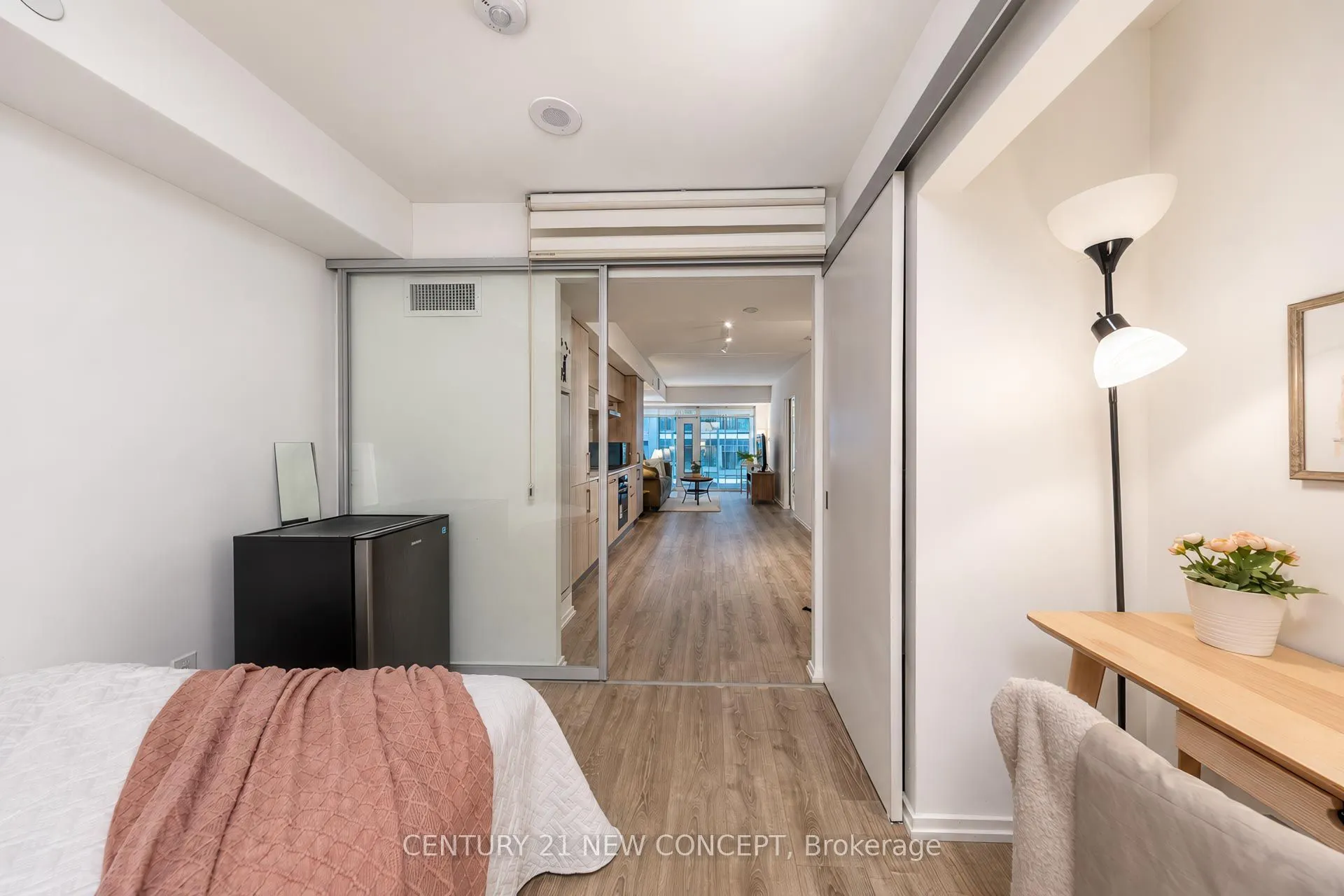 5 Soudan Avenue #712